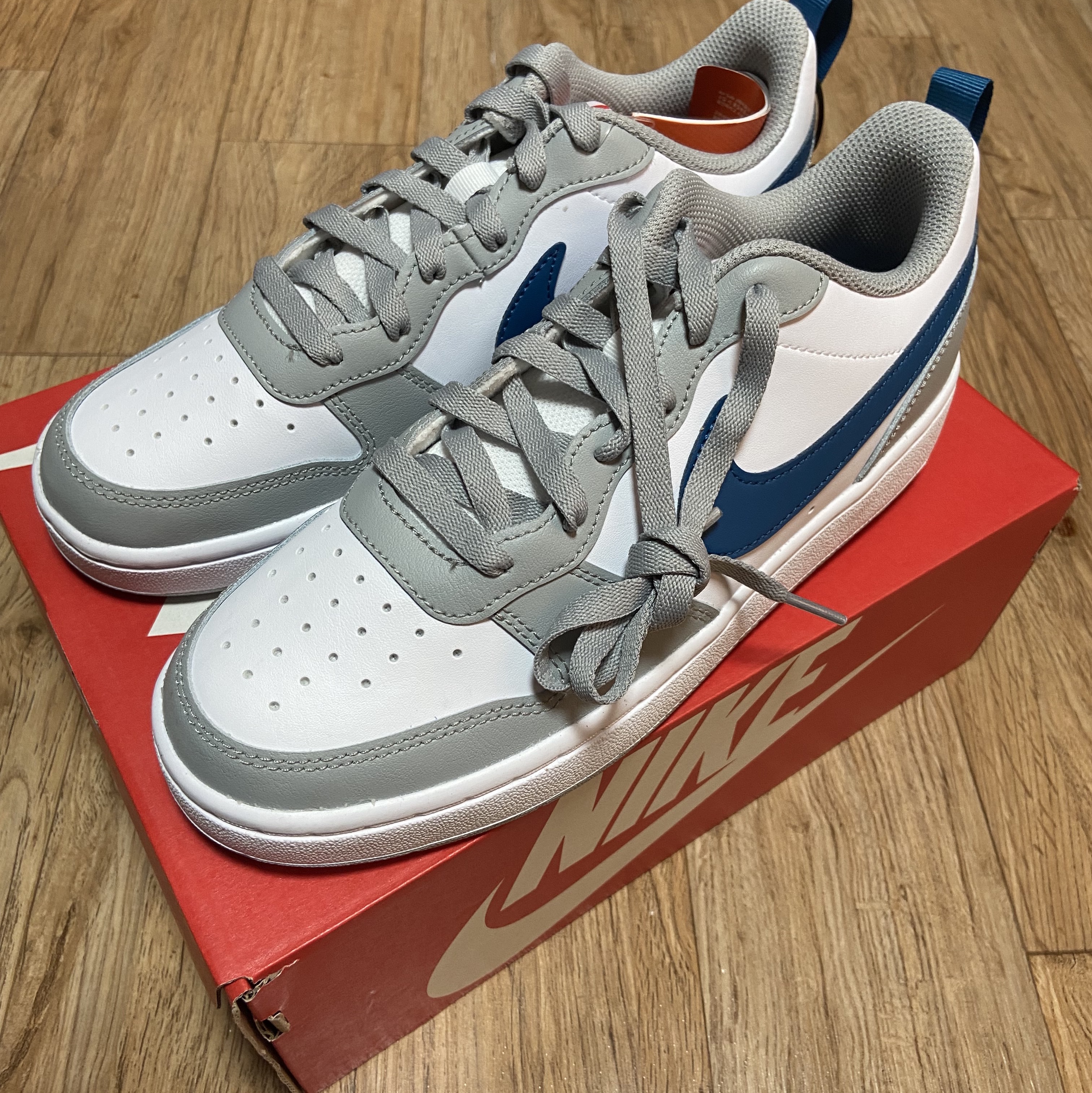 (GS) Nike Court Borough Low 2 Light Smoke Grey 착용 스타일