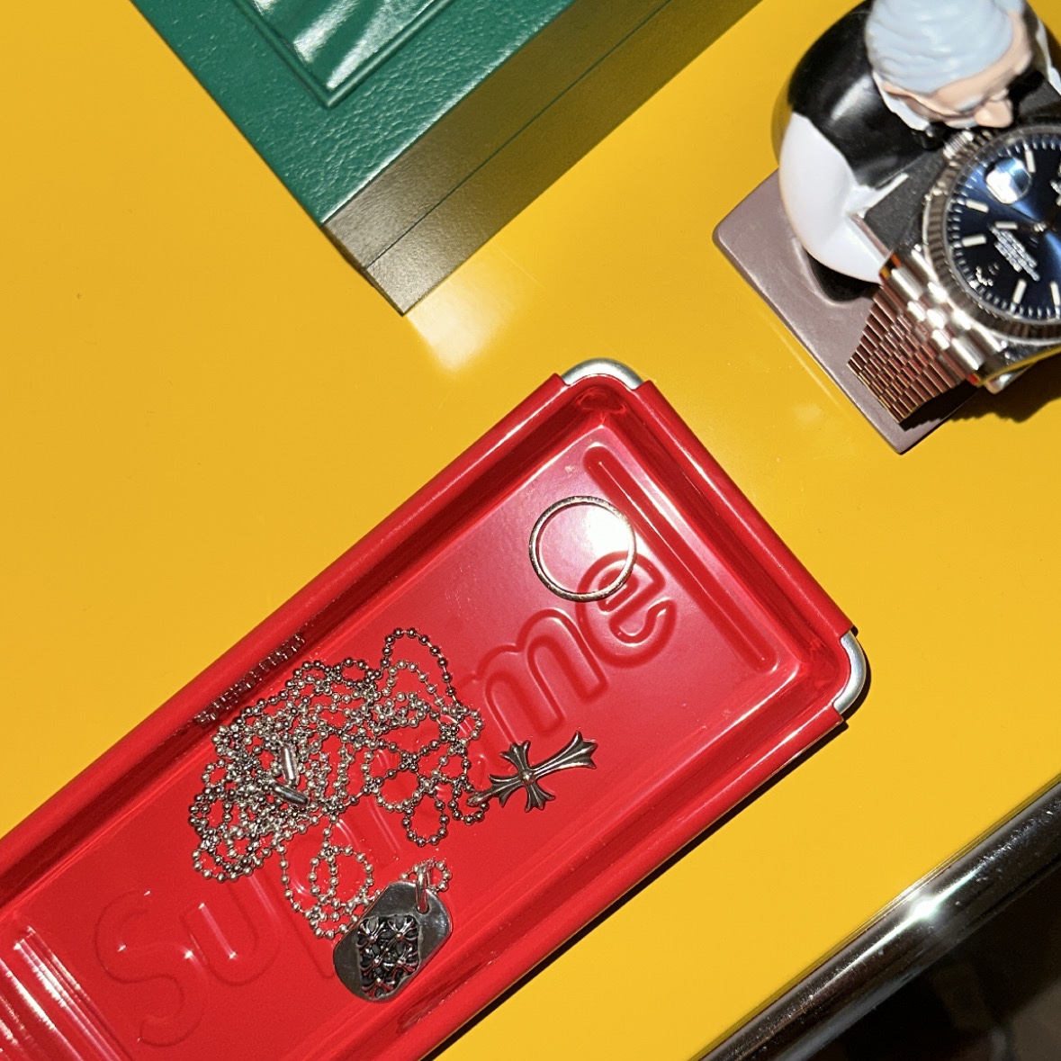 Supreme x Dulton Tray Red - 23SS, Rolex Datejust 36mm 126234 Bright Blue Jubilee 착용 스타일