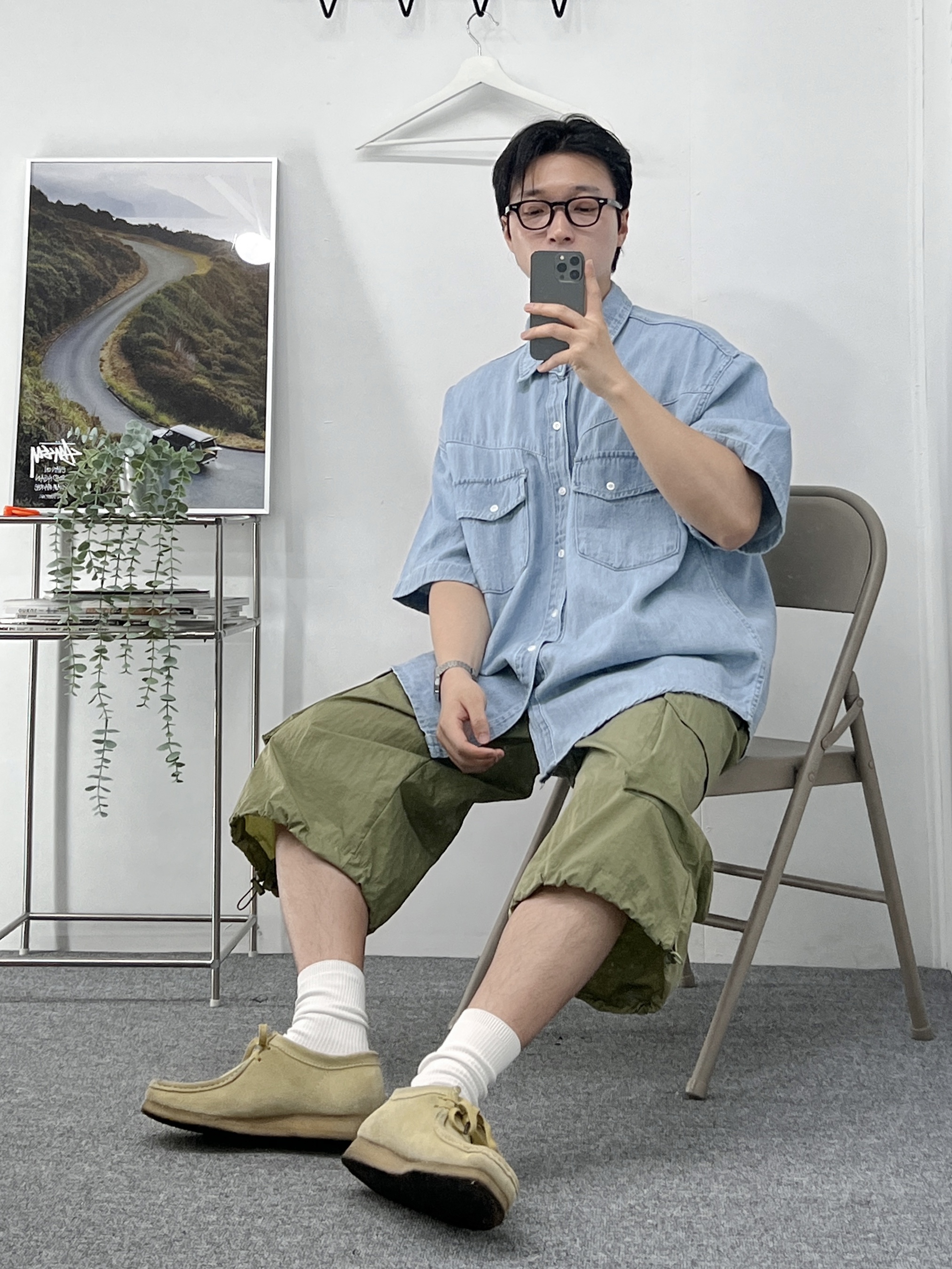 Clarks Wallabee Maple Suede 착용 스타일 - 1