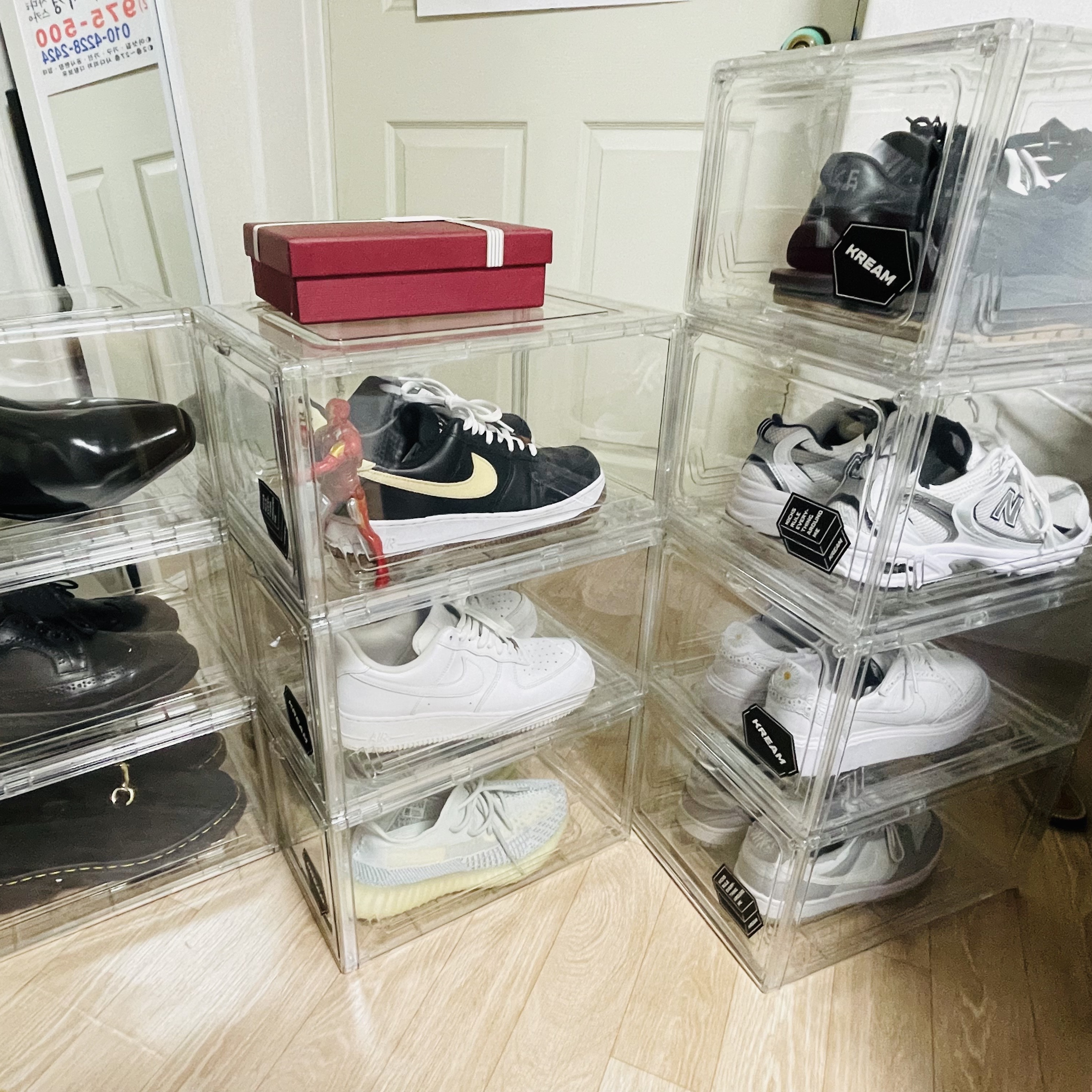 New Balance 530 White, Nike x Sacai VaporWaffle Black and Gum 착용 스타일