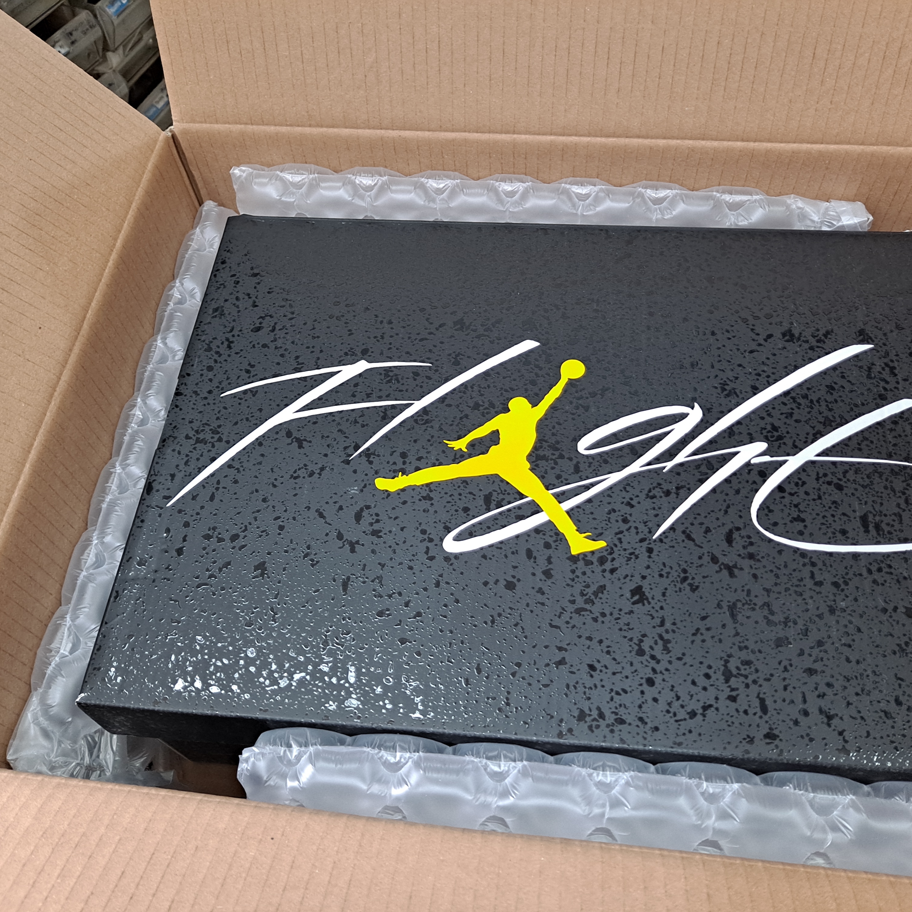 Jordan 4 Retro Thunder 2023 착용 스타일 - 3