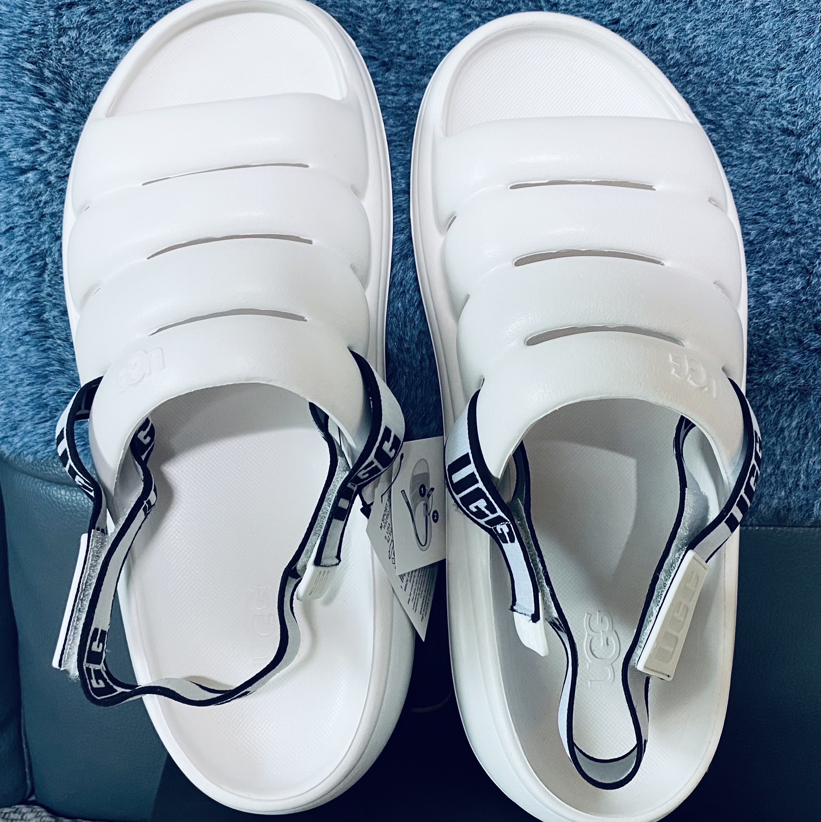 (W) UGG Sport Yeah Slide Bright White 착용 스타일