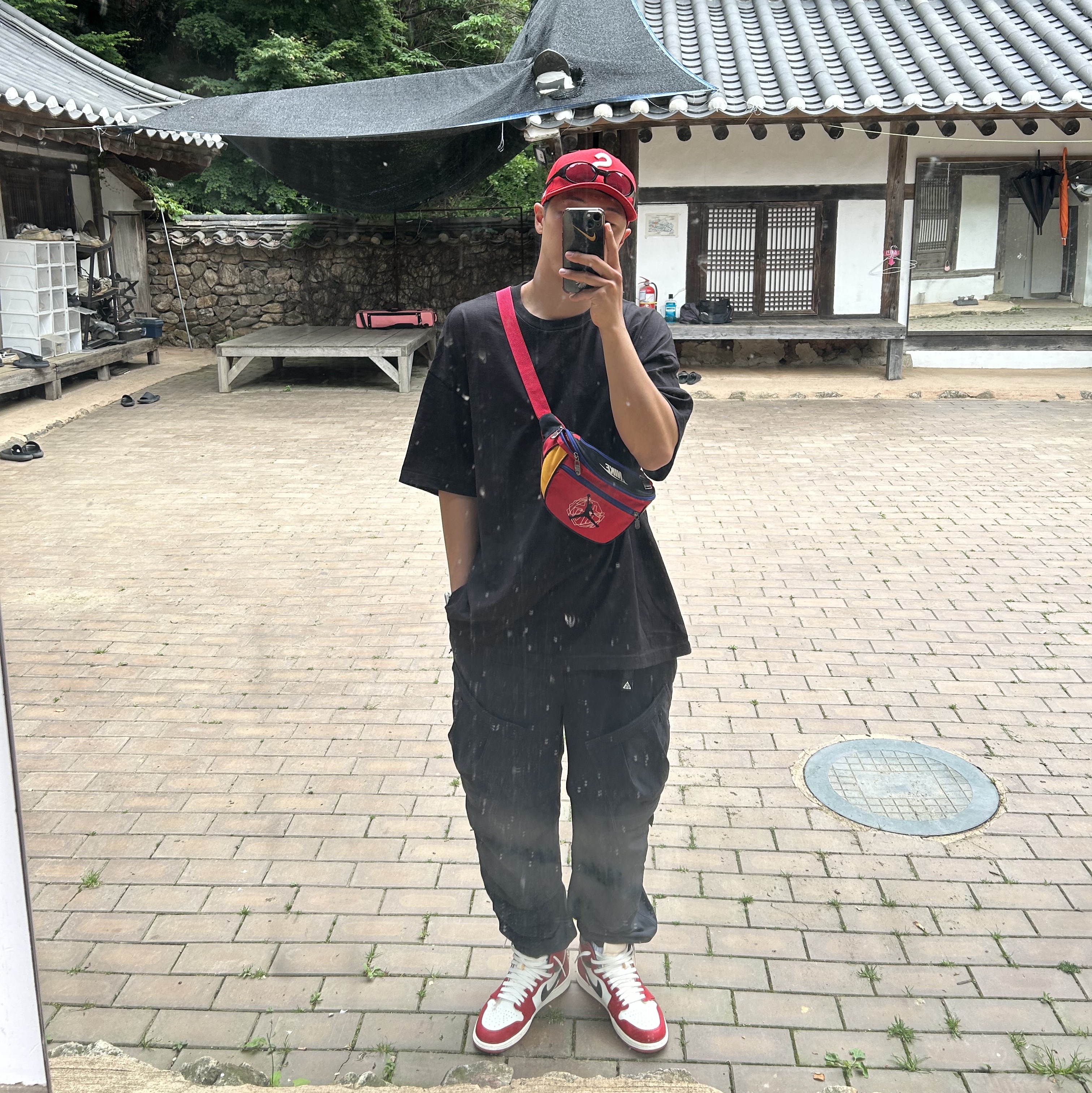 Jordan 1 Retro High OG Chicago 2022, Nike ACG Smith Summit Cargo Pants Black - Asia 착용 스타일