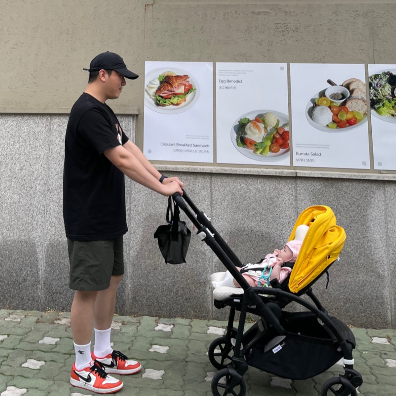 Jordan 1 Low OG Starfish, Stone Island 99576 Nylon Metal 6-Panel Cap Black 착용 스타일