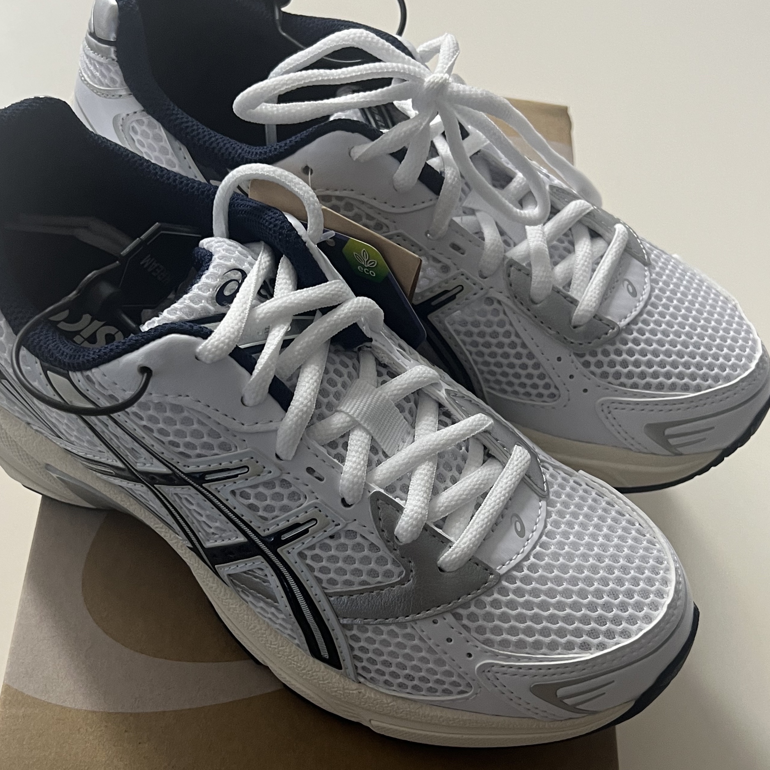 (W) Asics Gel-1130 White Midnight 착용 스타일