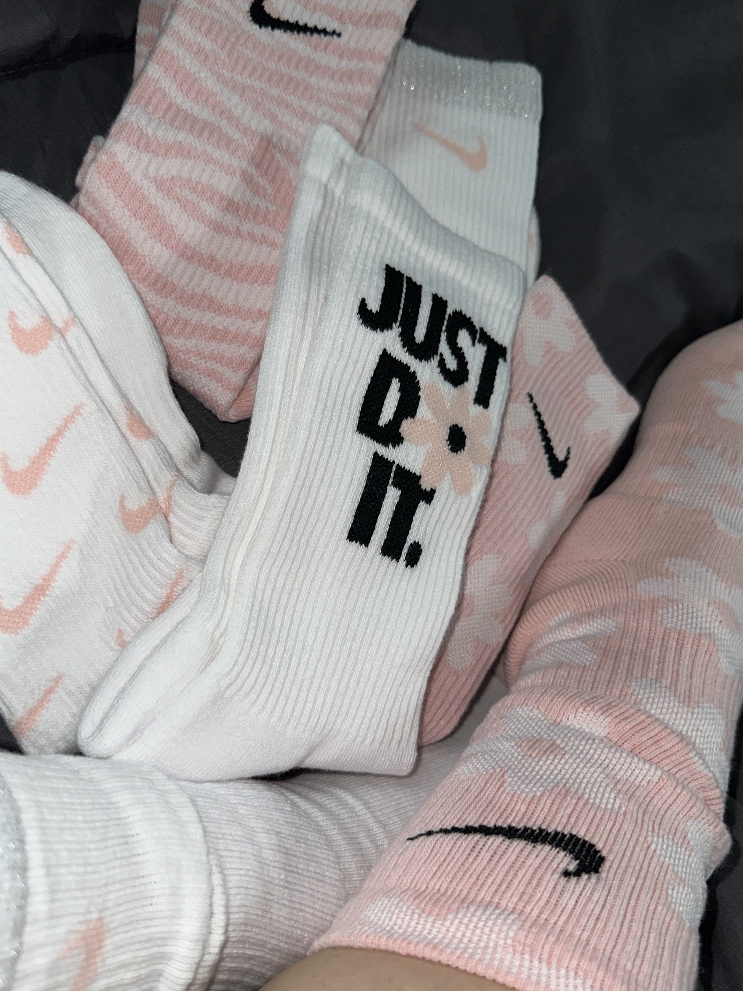 (Kids) Nike Everyday Plus Socks Pink White (6 Pack/Korean Ver.) 착용 스타일 - 1