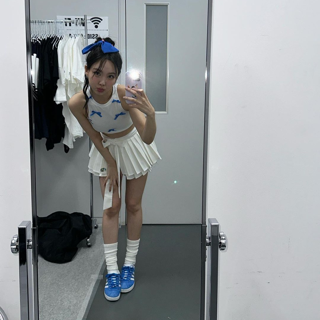 Adidas Gazelle 85 Blue Bird 착용 스타일 - 2