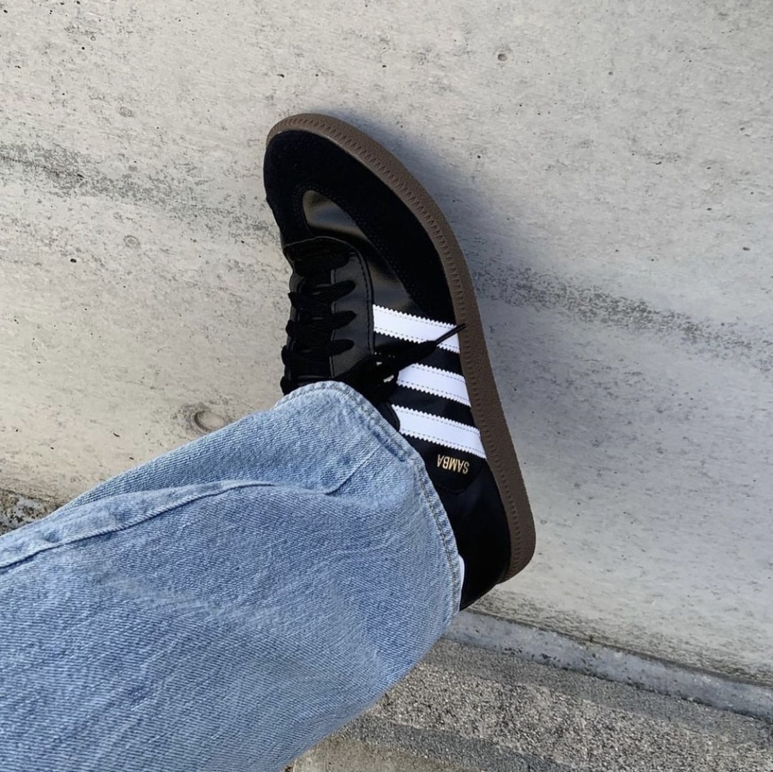 Adidas Samba OG Black White Gum 착용 스타일