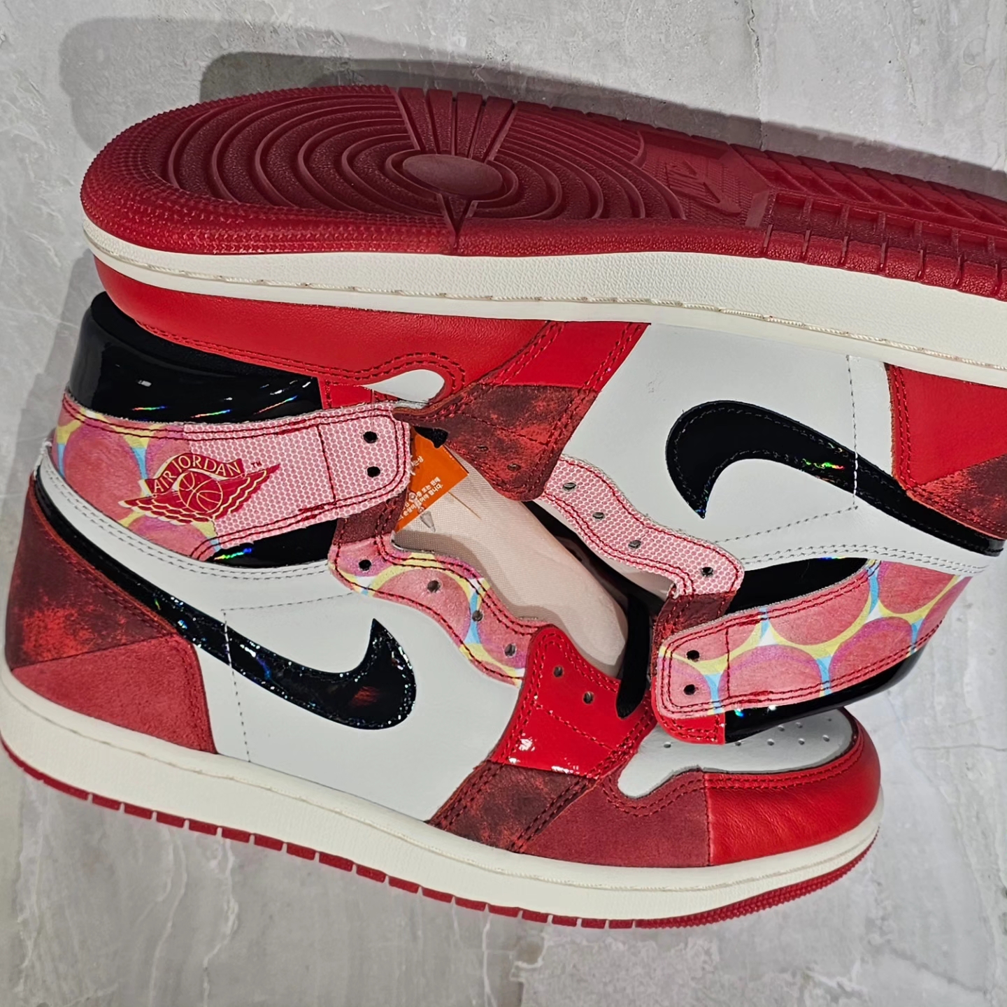 Jordan 1 Retro High Spider-Man Next Chapter 착용 스타일 - 4