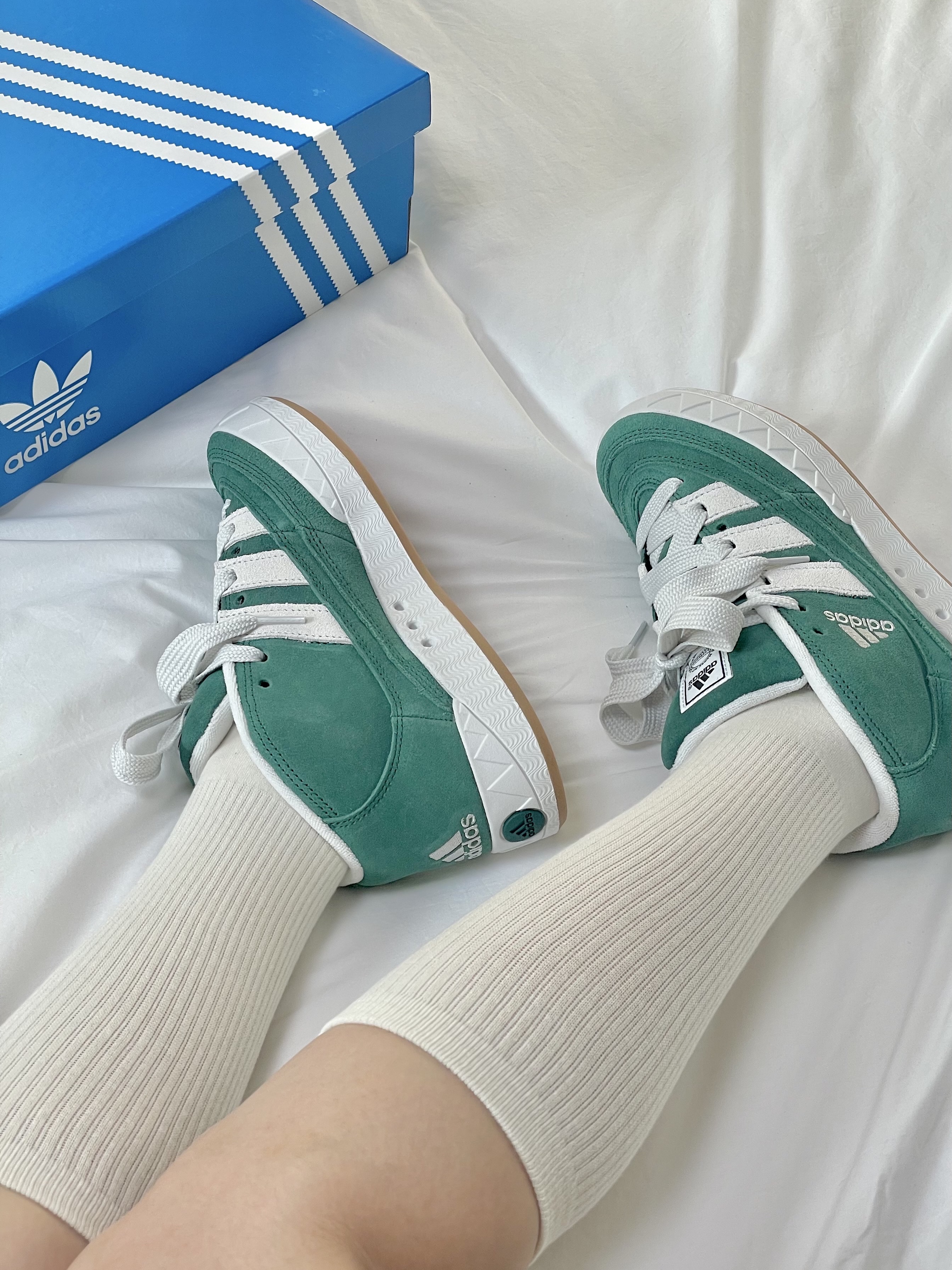 Adidas Adimatic Mid Collegiate Green 착용 스타일