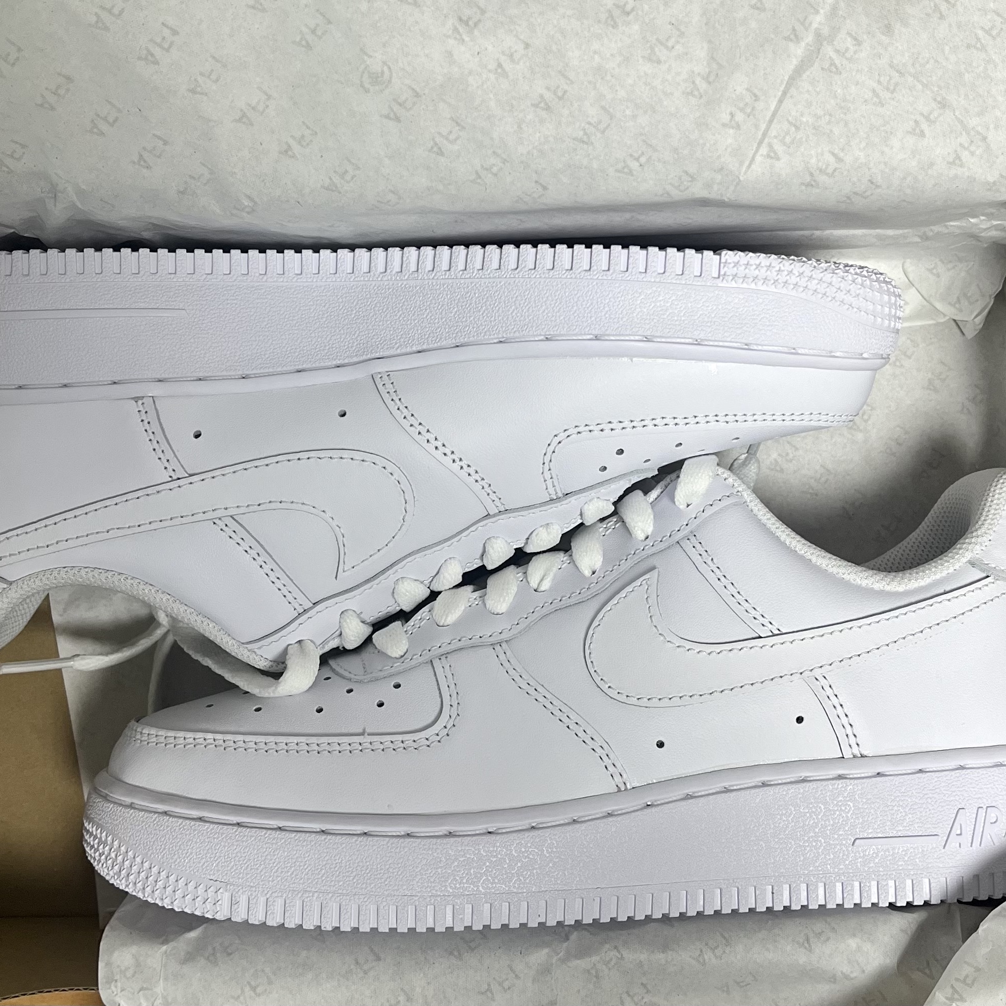 Nike Air Force 1 '07 Low White 착용 스타일