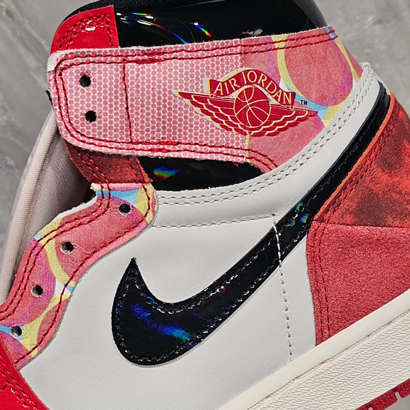Jordan 1 Retro High Spider-Man Next Chapter 착용 스타일 - 5