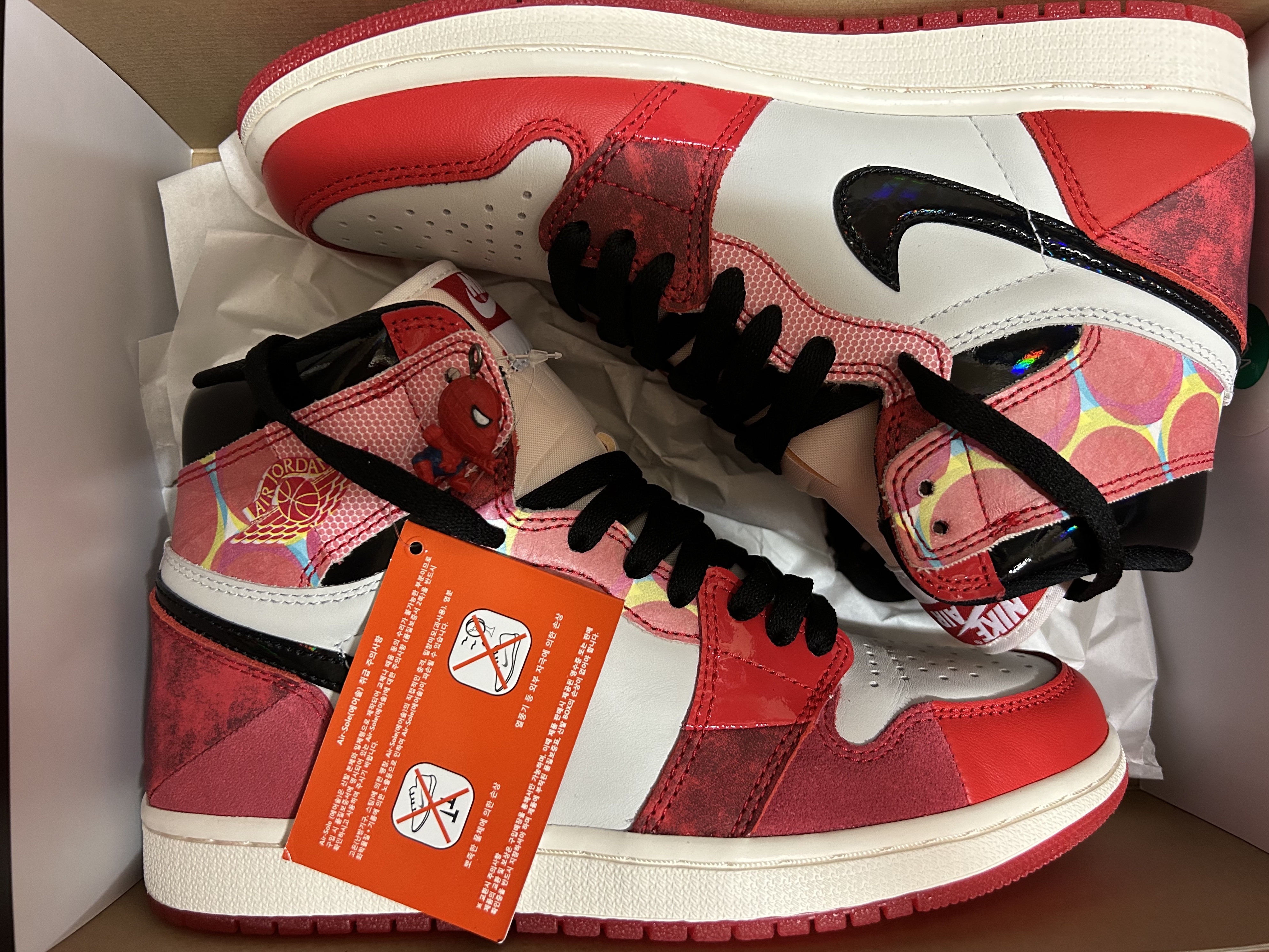 Jordan 1 Retro High Spider-Man Next Chapter 착용 스타일