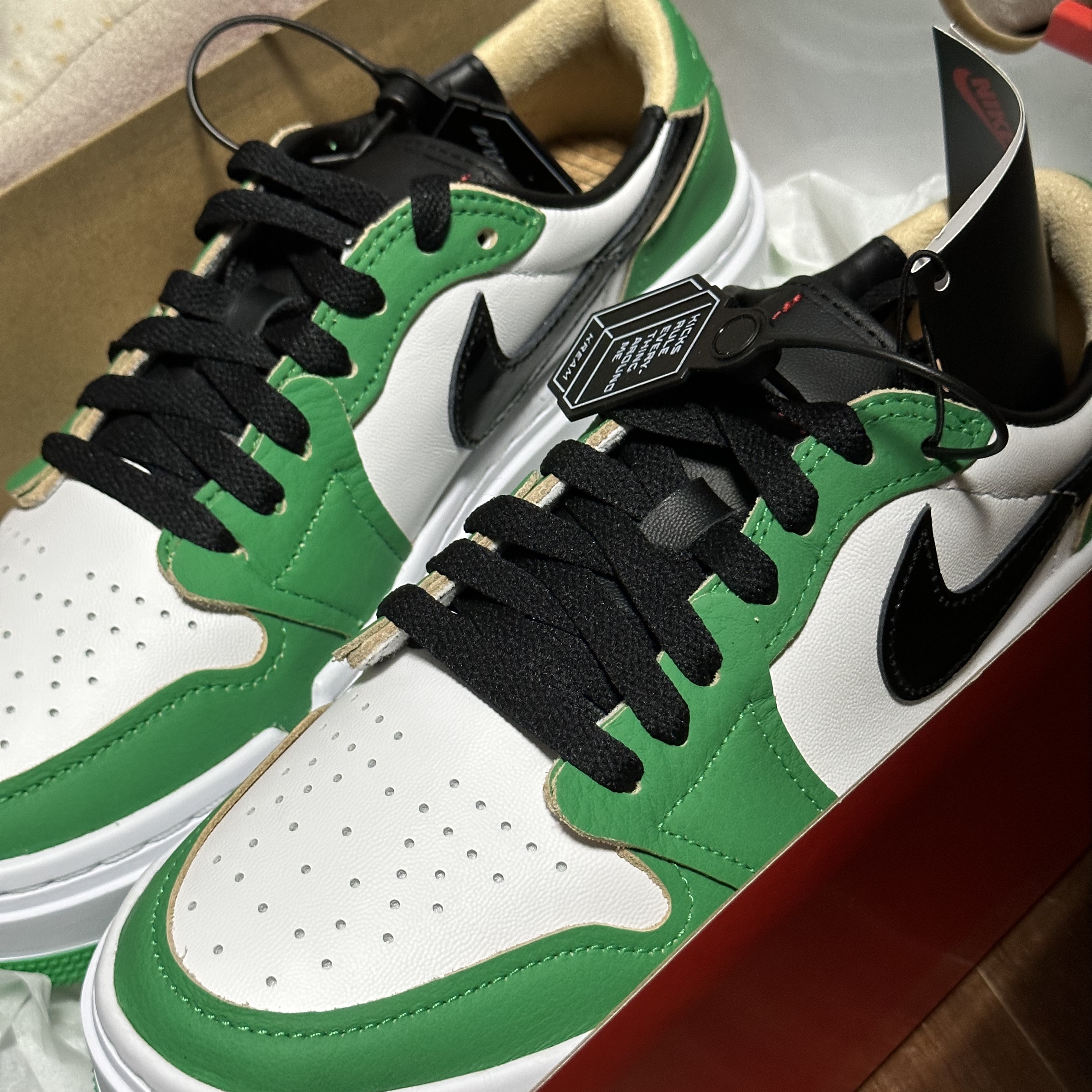 (W) Jordan 1 Elevate Low SE Lucky Green 착용 스타일
