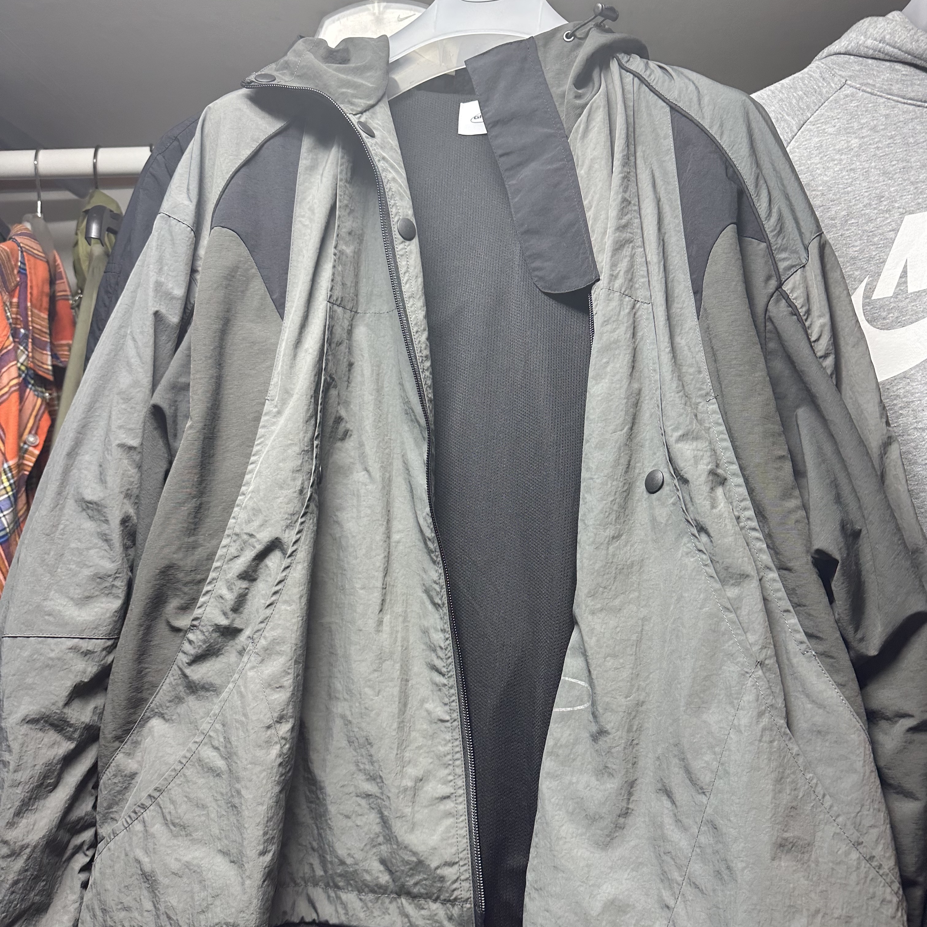 Grailz Nylon Shield Jacket Black 착용 스타일
