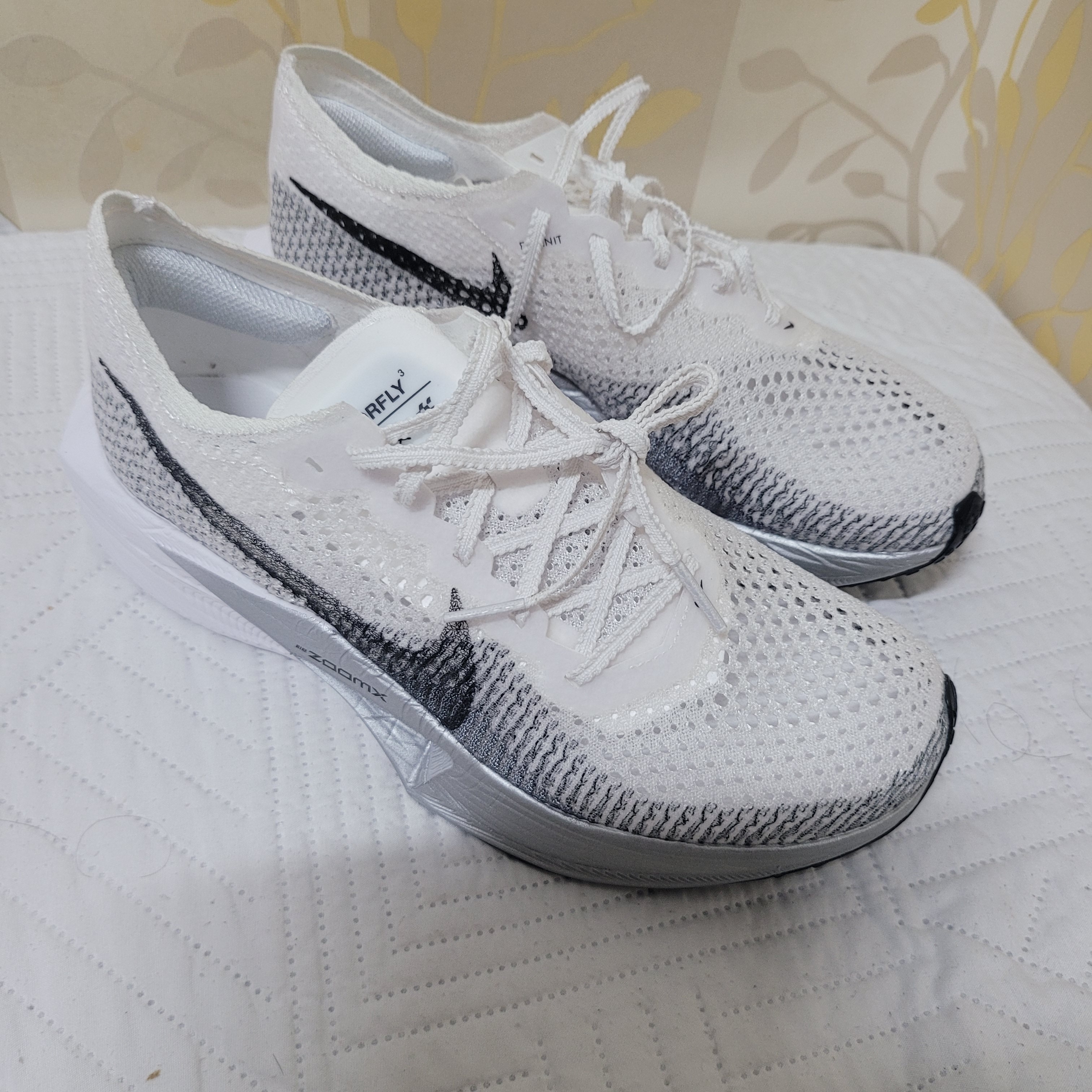 Nike ZoomX Vaporfly Next% 3 White Grey 착용 스타일
