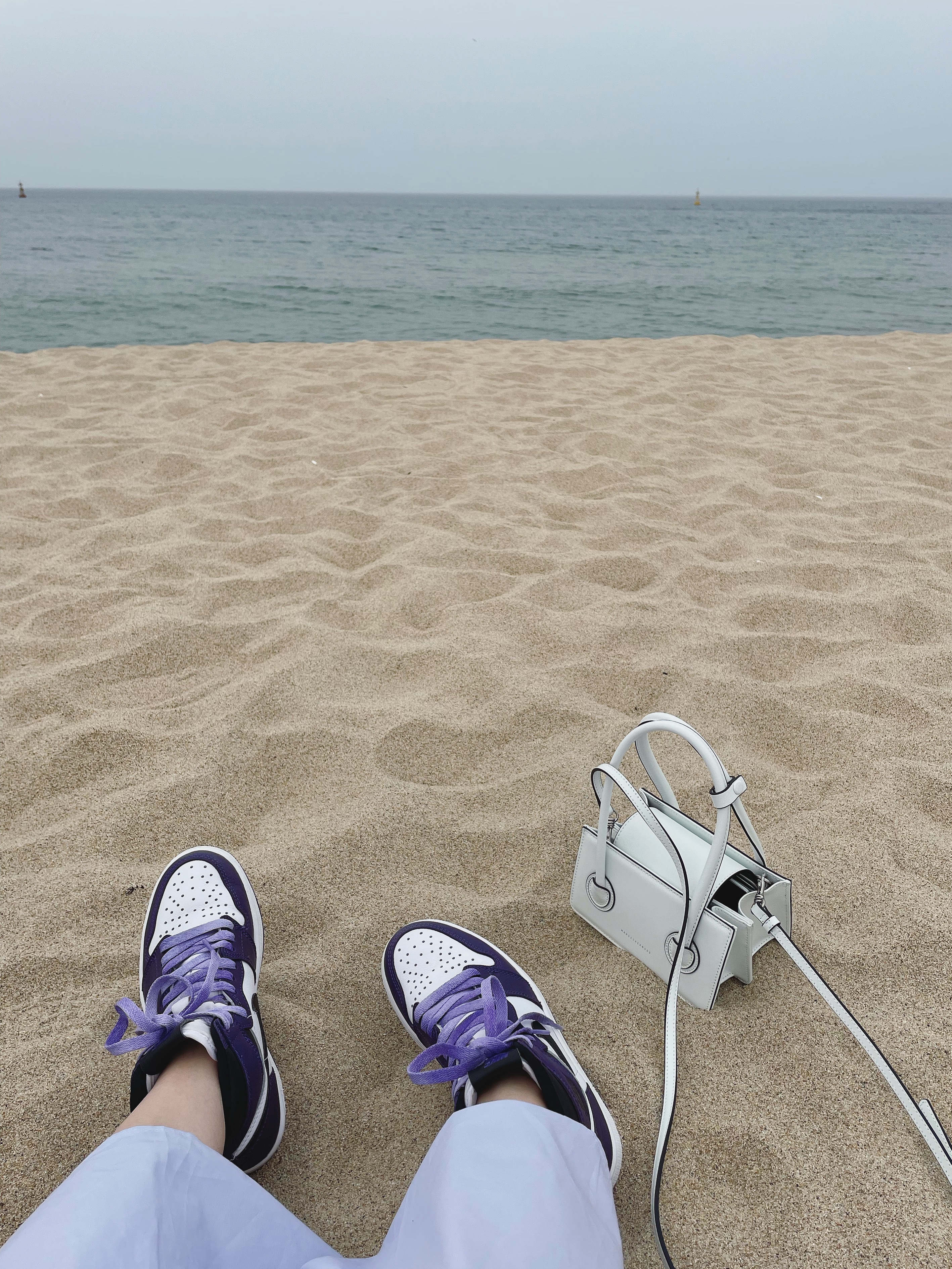 (W) Nike Air Force 1 '07 LX Photochromic, Jordan 1 Retro High OG Court Purple 2020 착용 스타일 - 2