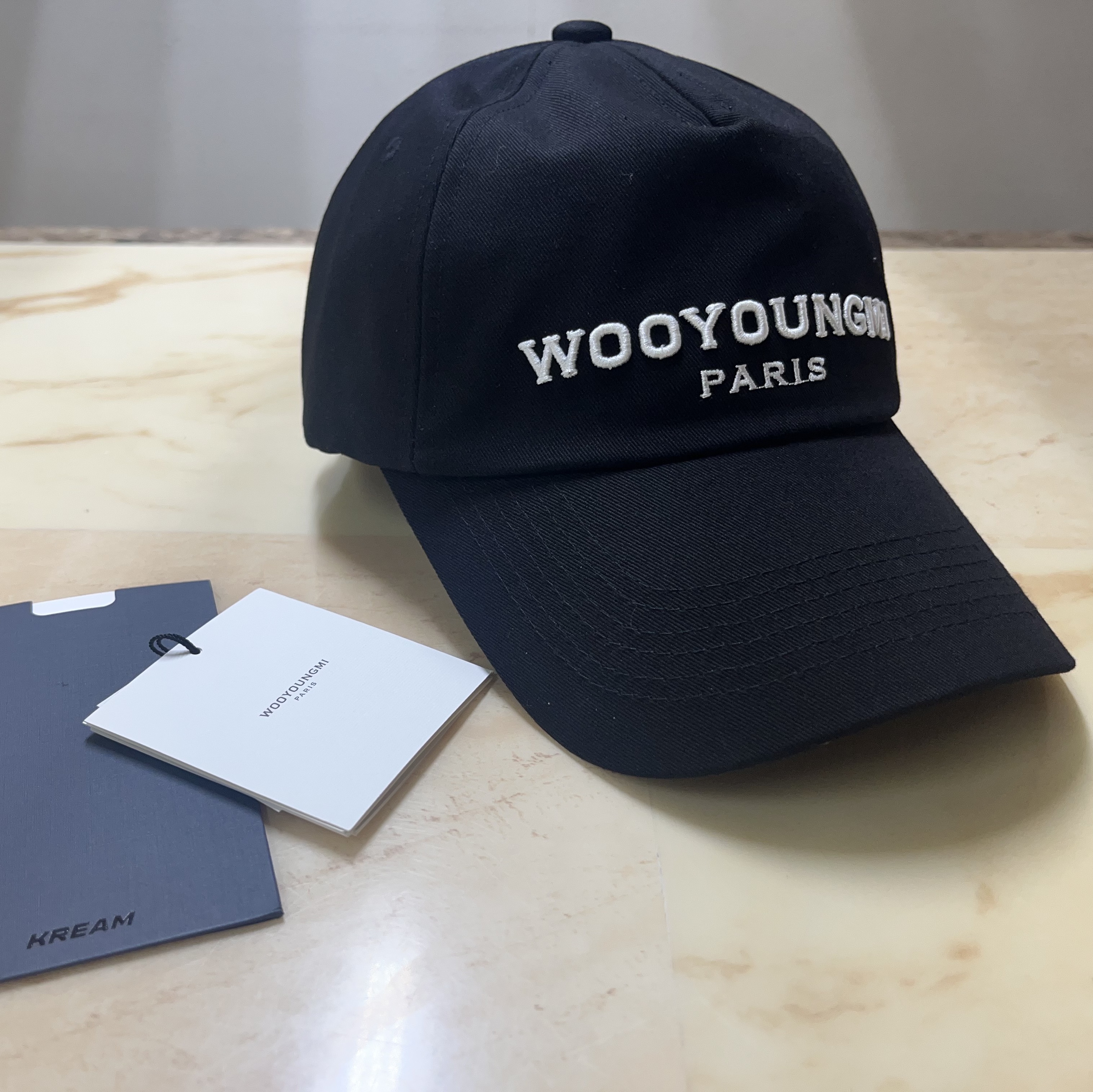 Wooyoungmi Embroidered Ball Cap Black - 23SS 착용 스타일 - 2