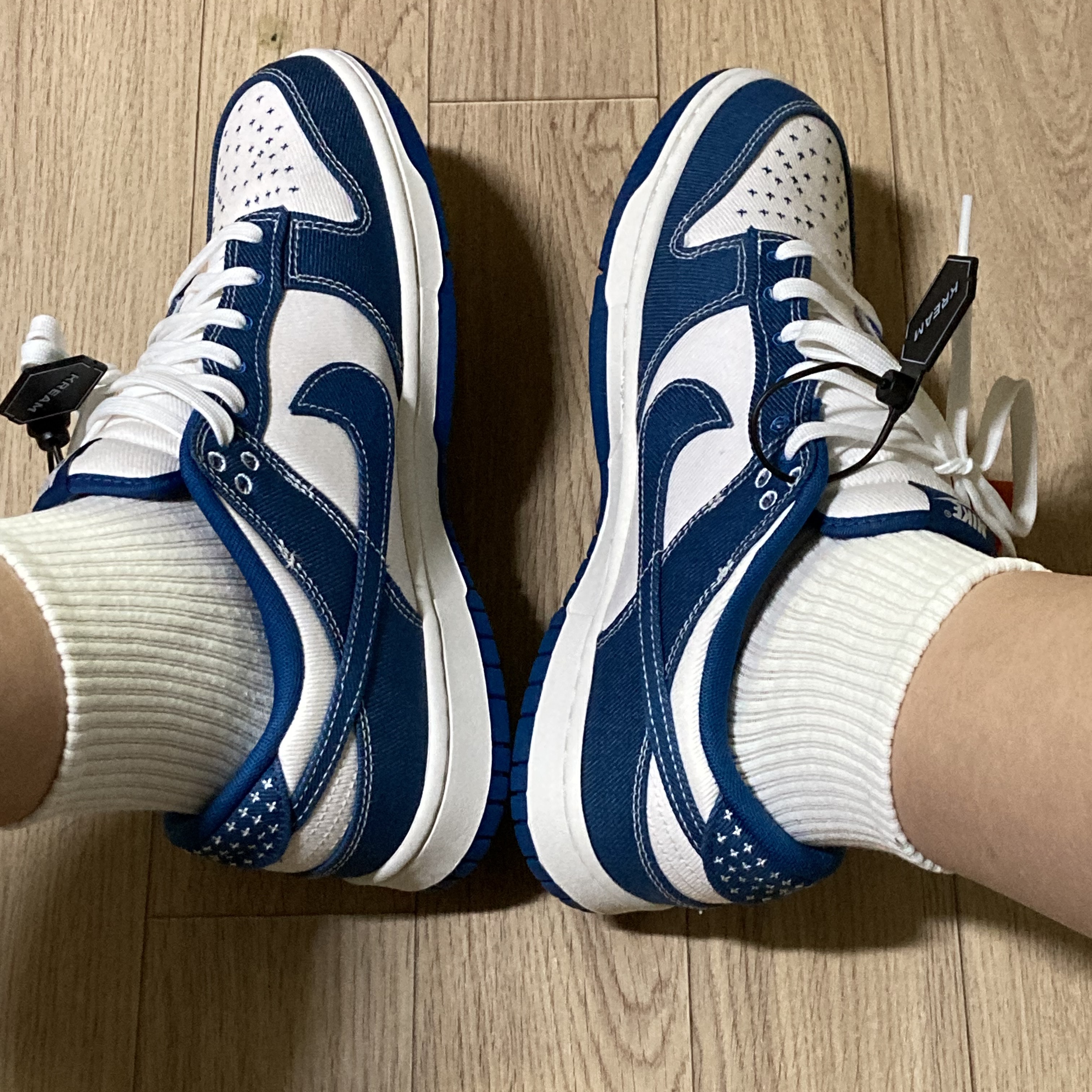 Nike Dunk Low Retro SE Industrial Blue 착용 스타일