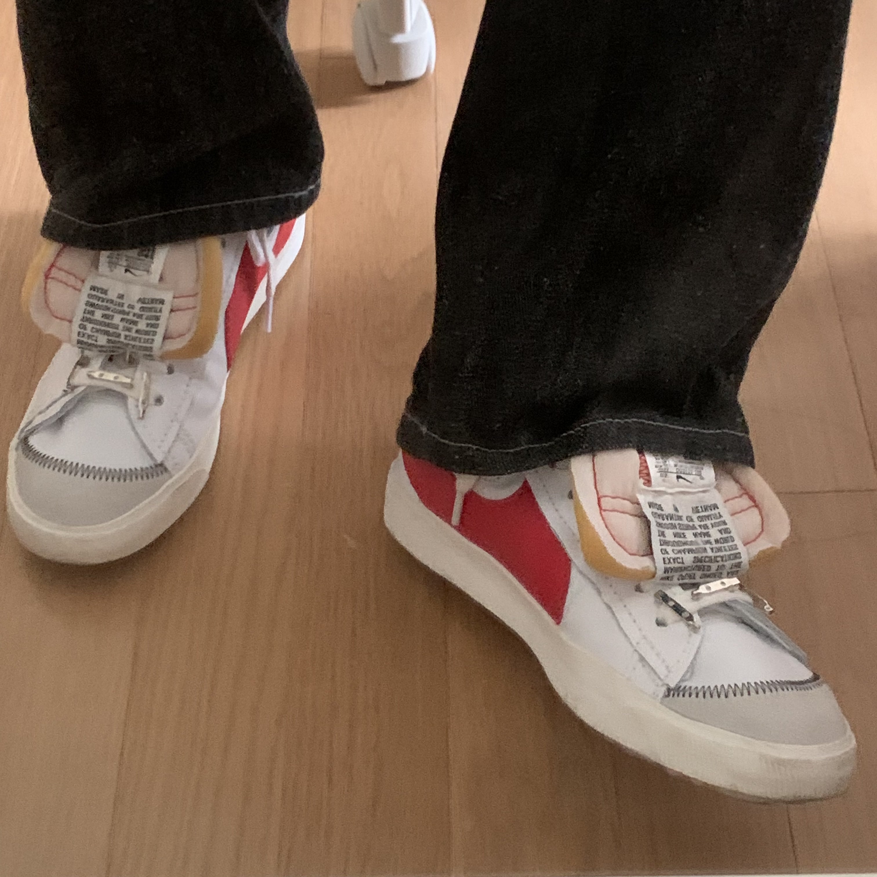 Nike Blazer Mid '77 Jumbo White Habanero Red 착용 스타일 - 2