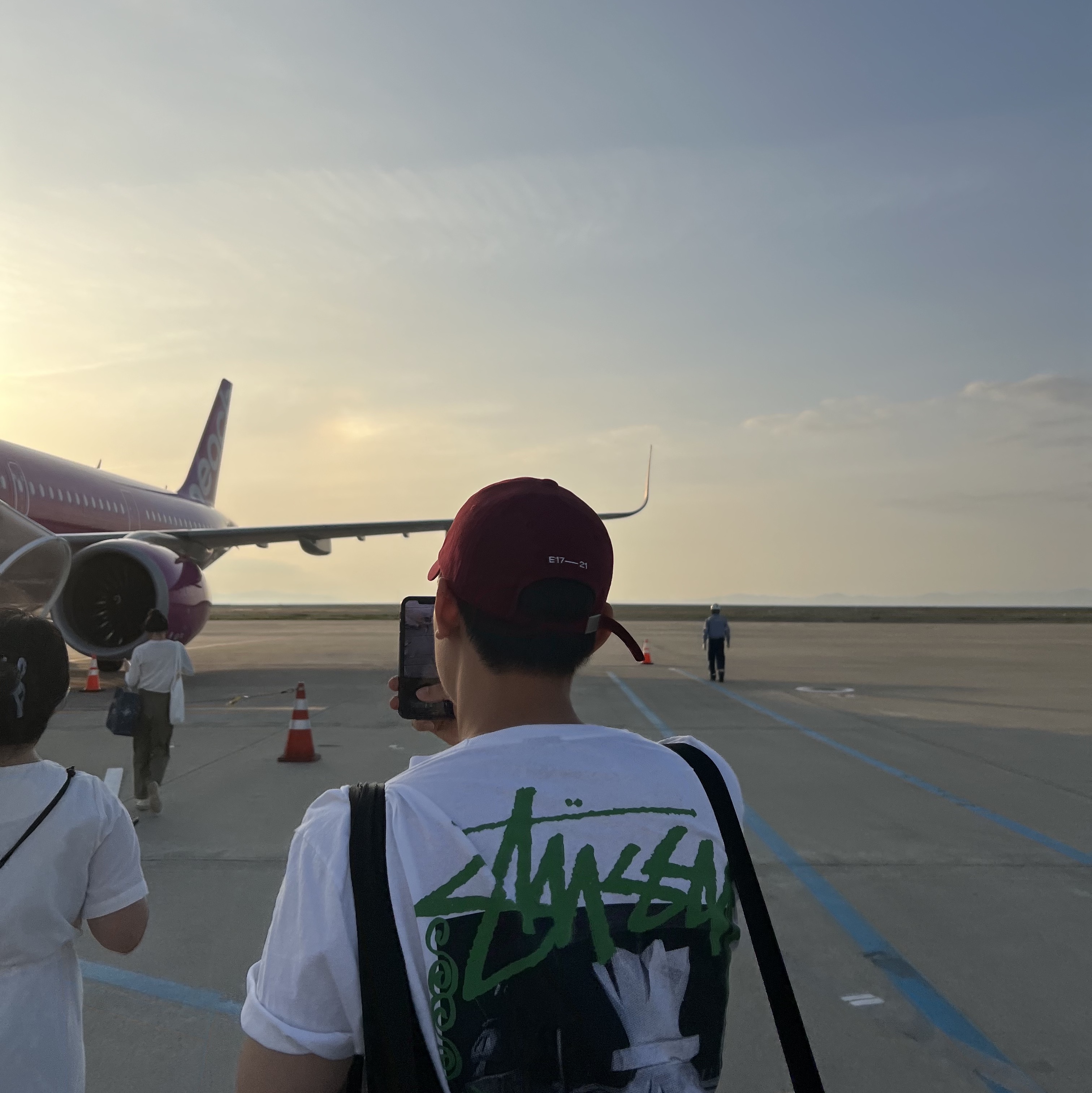 Stussy Landin T-Shirt White 착용 스타일