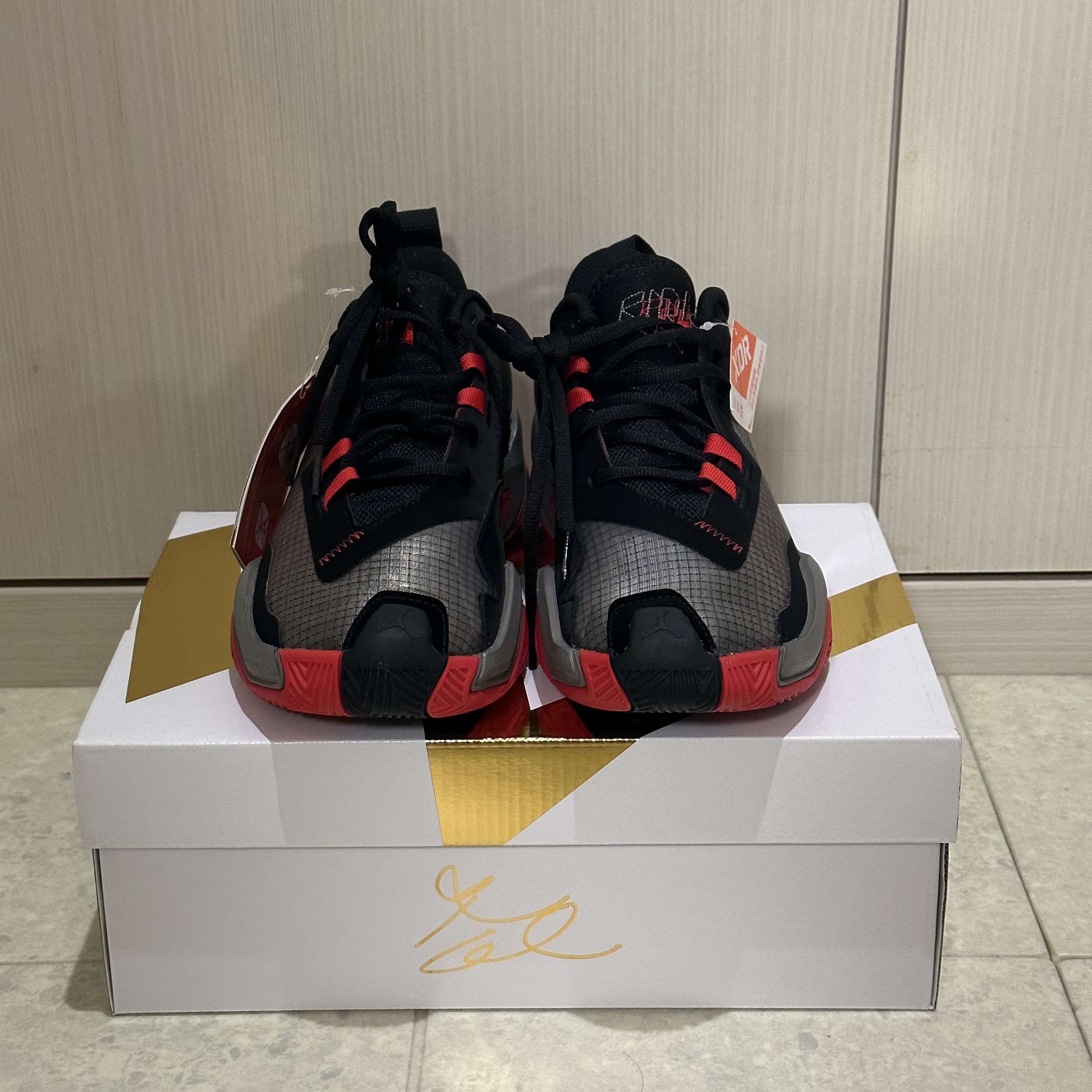 Jordan One Take 4 PF Black Red 착용 스타일 - 2