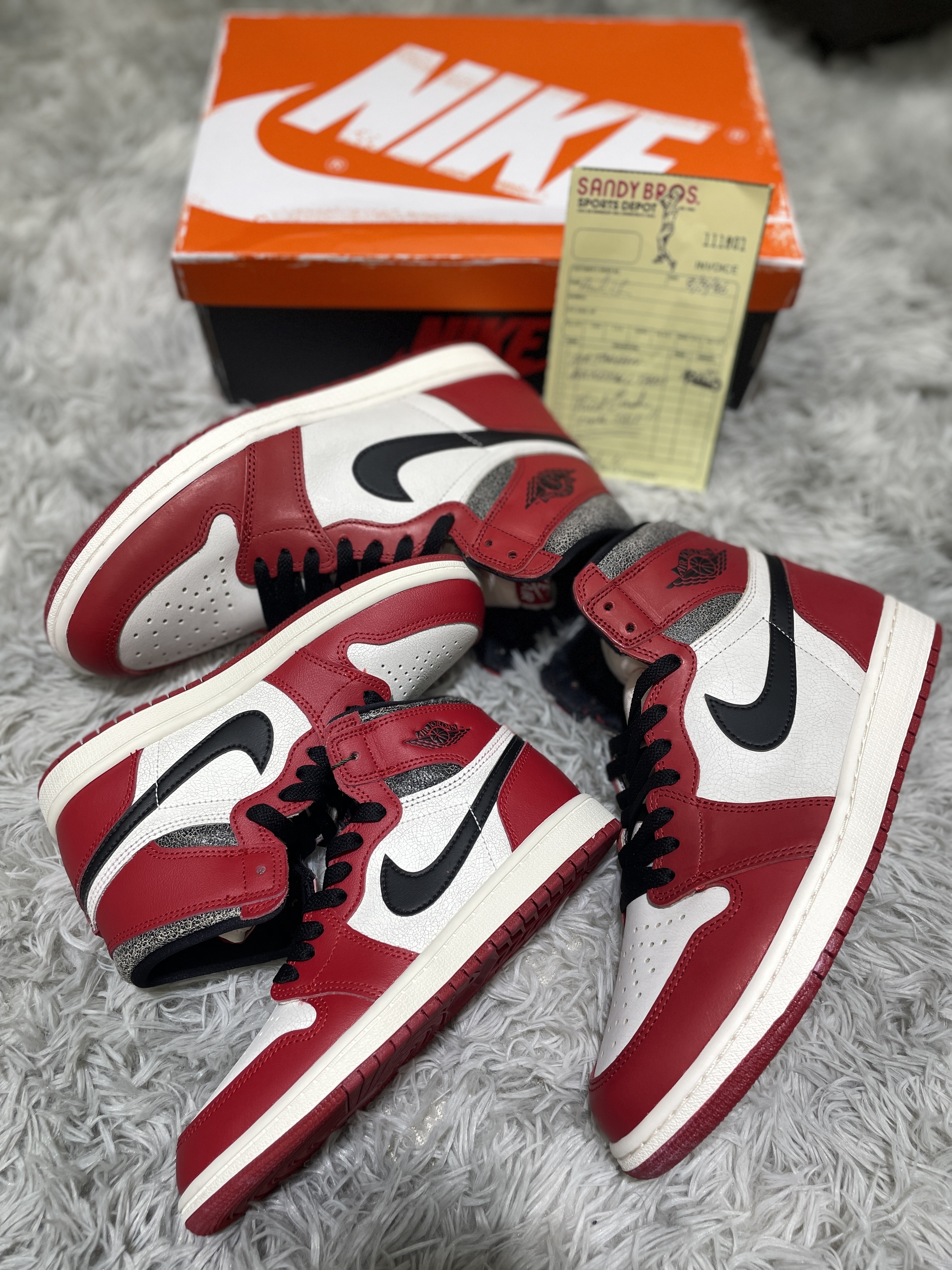 Jordan 1 Retro High OG Chicago 2022, (GS) Jordan 1 Retro High OG Chicago 2022 착용 스타일 - 2