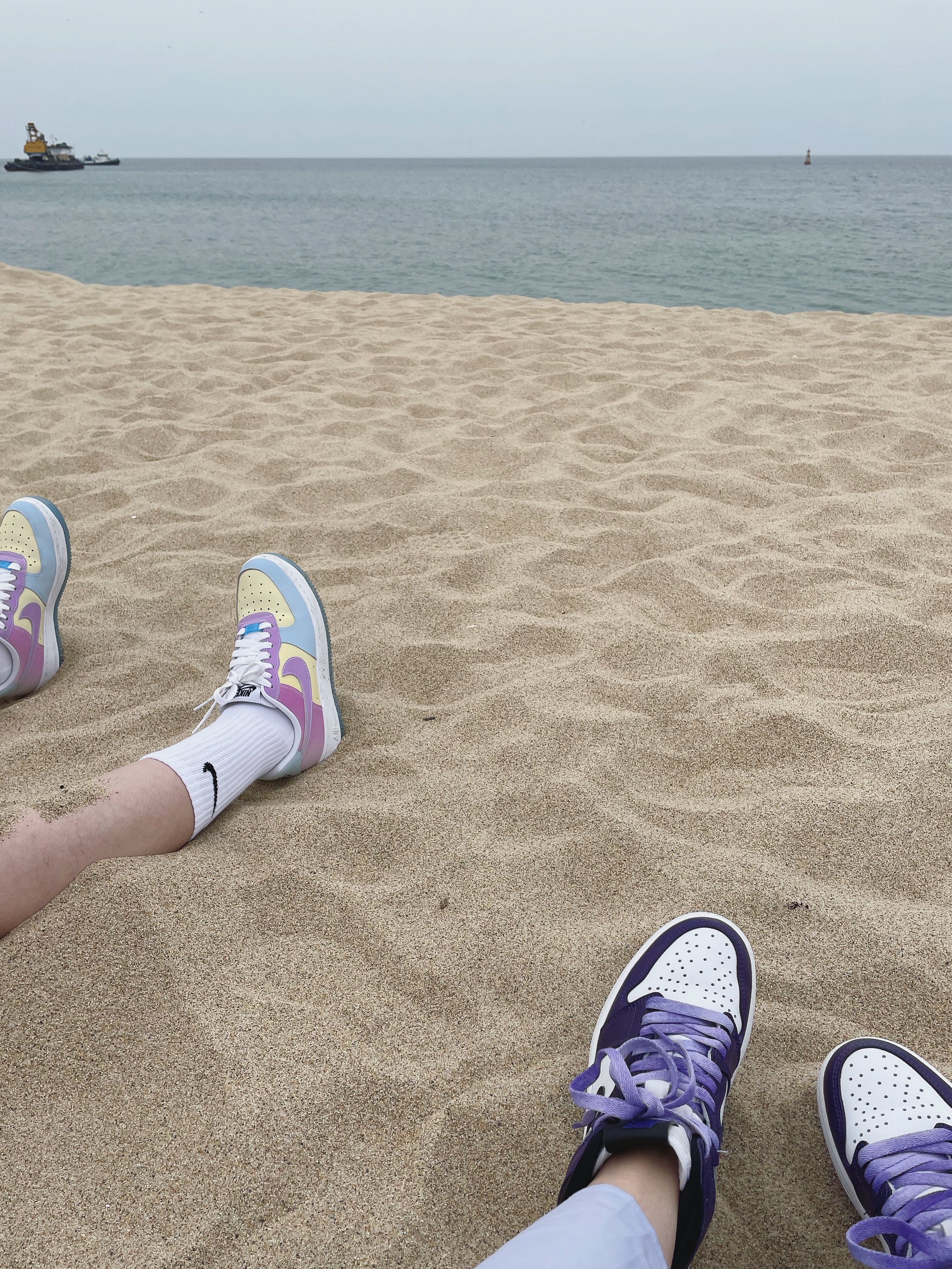 (W) Nike Air Force 1 '07 LX Photochromic, Jordan 1 Retro High OG Court Purple 2020 착용 스타일 - 1