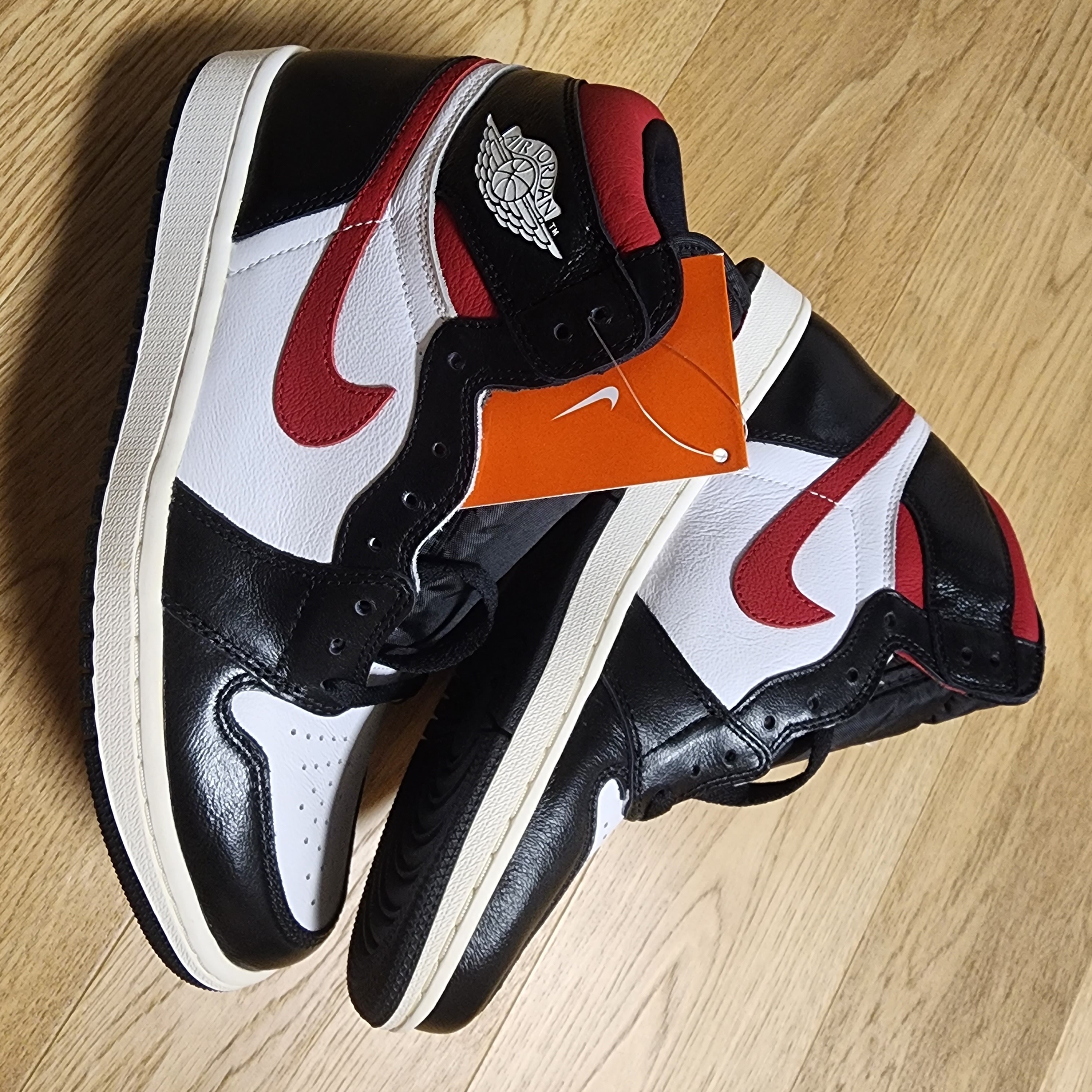 Jordan 1 Retro High OG Gym Red 착용 스타일