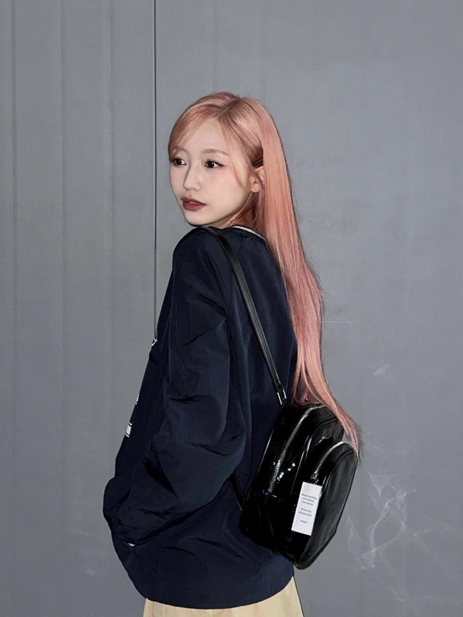 Nieeh Women Turtle Bag Black 착용 스타일 - 2