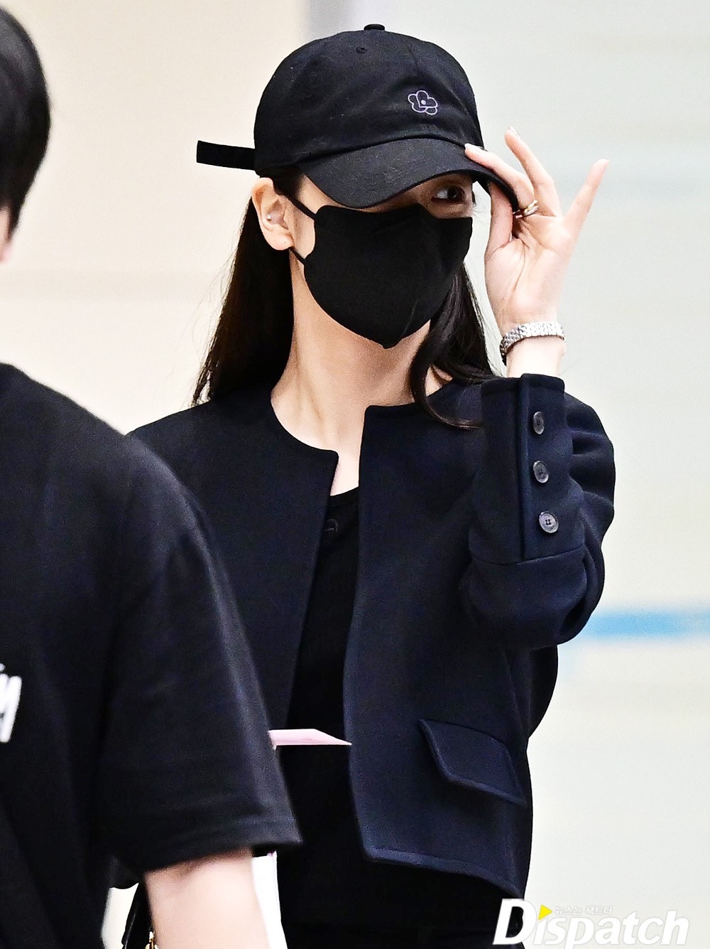 까르띠에 팬더 워치 미니 쿼츠 스틸 브레이슬릿 스틸, 아디다스 x 퍼렐 윌리엄스 휴먼레이스 삼바 퍼플 착용 스타일 - 1