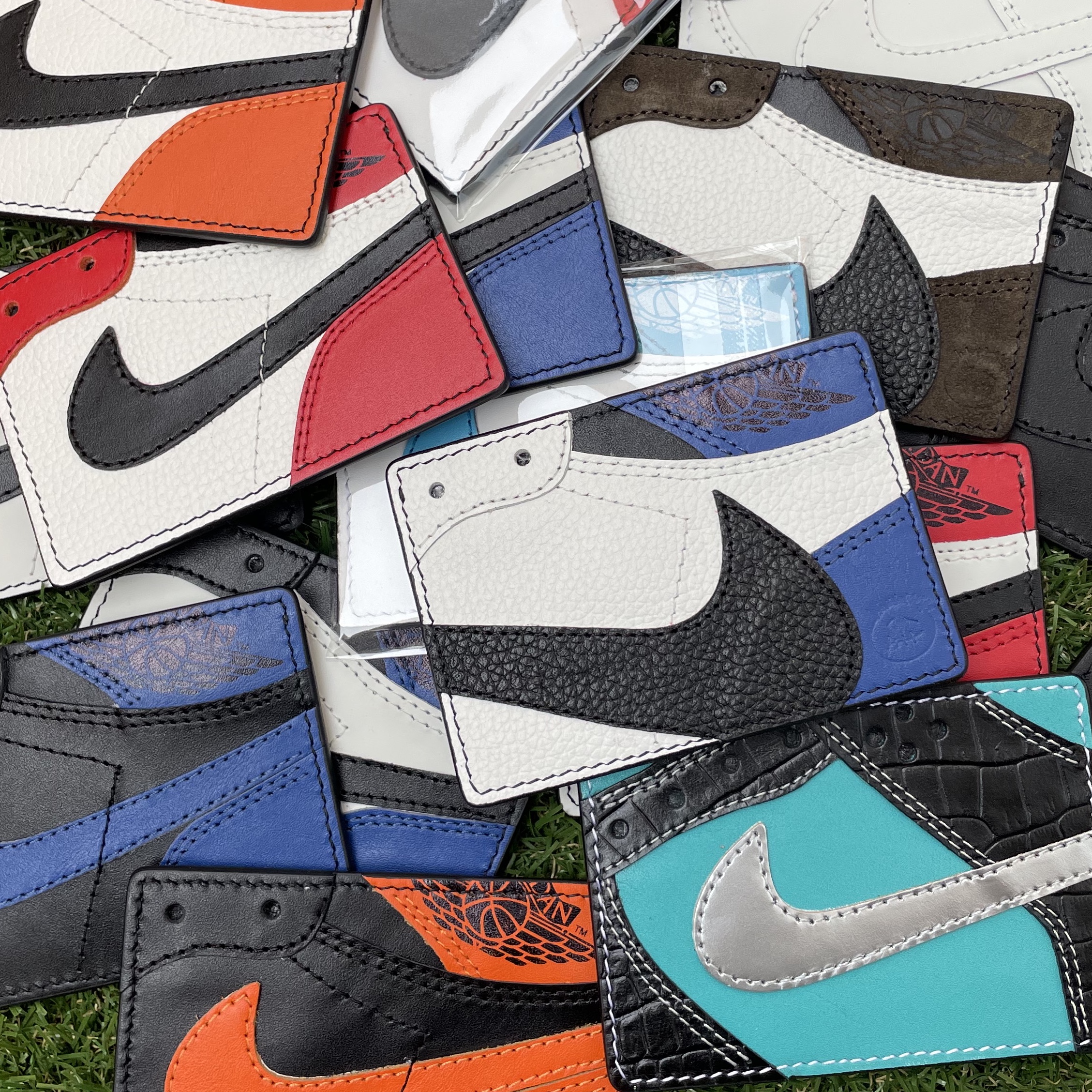 Jordan 1 x Travis Scott x Fragment Retro High OG SP Military Blue, Jordan 1 x Travis Scott Retro High OG SP Mocha 착용 스타일 - 1