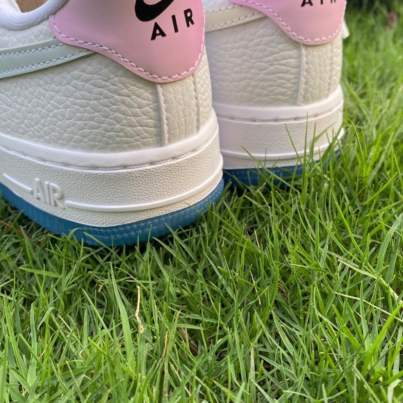 (W) Nike Air Force 1 '07 LX Photochromic 착용 스타일 - 3