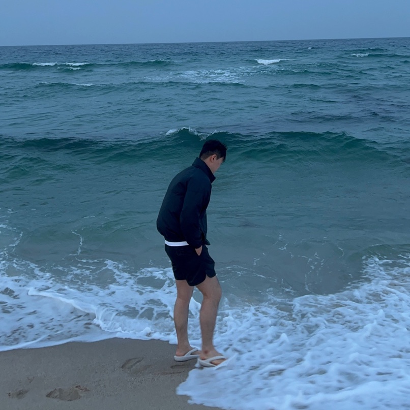 나이키 NSW 윈드러너 언라인드 우븐 아노락 자켓 블랙 - 아시아, 나이키 NSW 우븐 쇼츠 블랙 - 아시아 착용 스타일