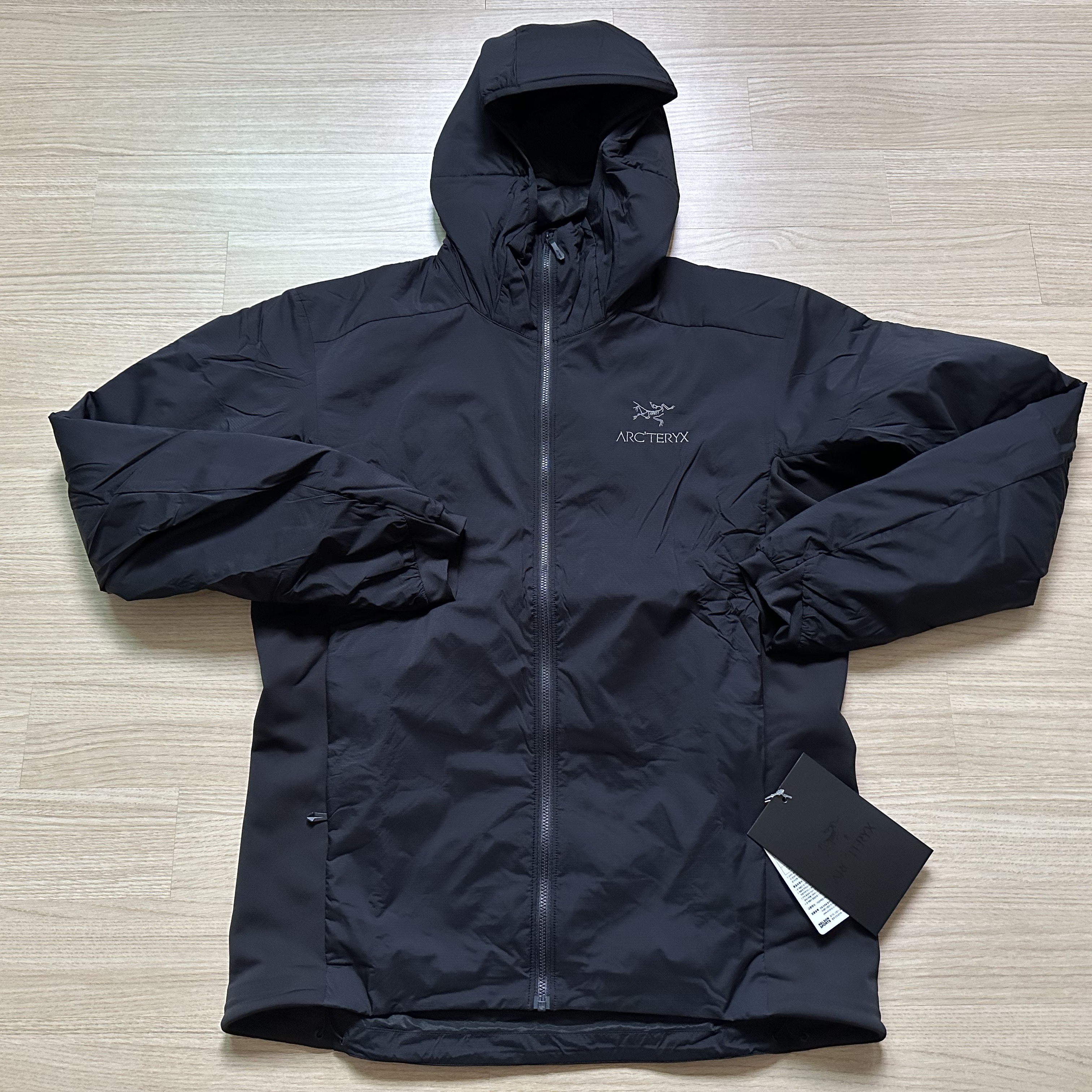 Arc'teryx Atom LT Hoody Black, (W) Arc'teryx Atom LT Hoody Black 착용 스타일