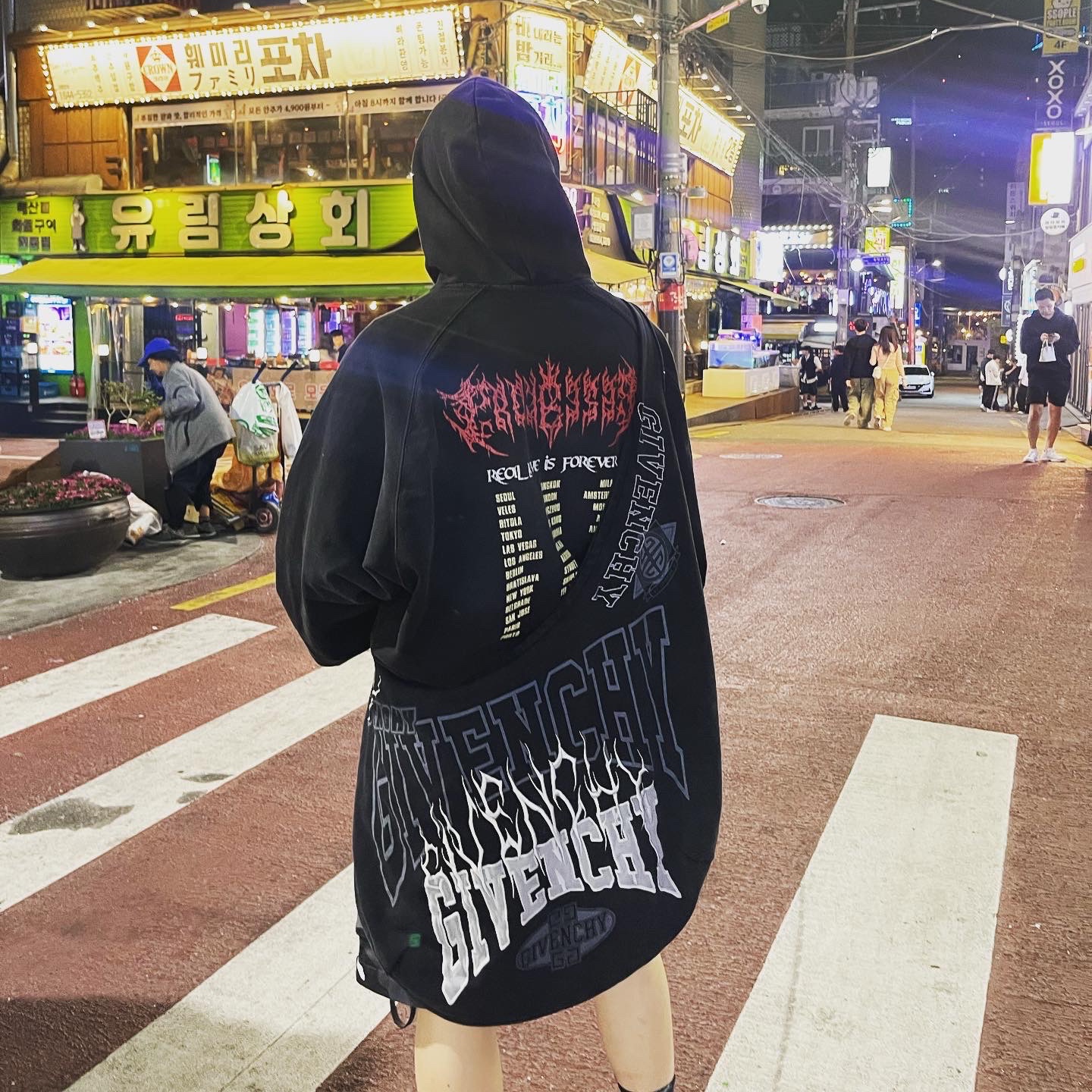 Project G/R Crow Worldtour Hoodie Washed Black 착용 스타일 - 3