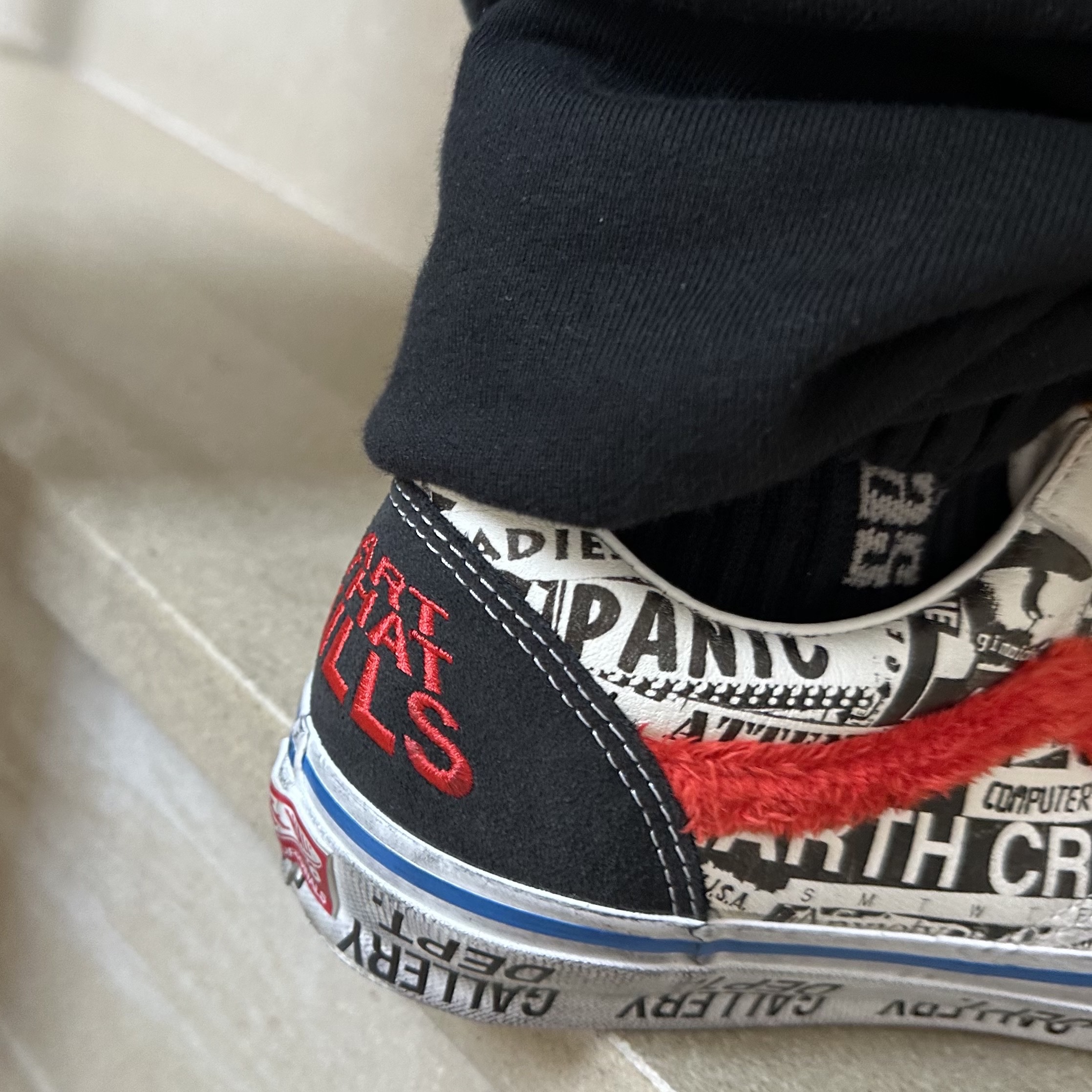 Vans Vault x Gallery Dept. OG Old Skool LX 착용 스타일 - 3