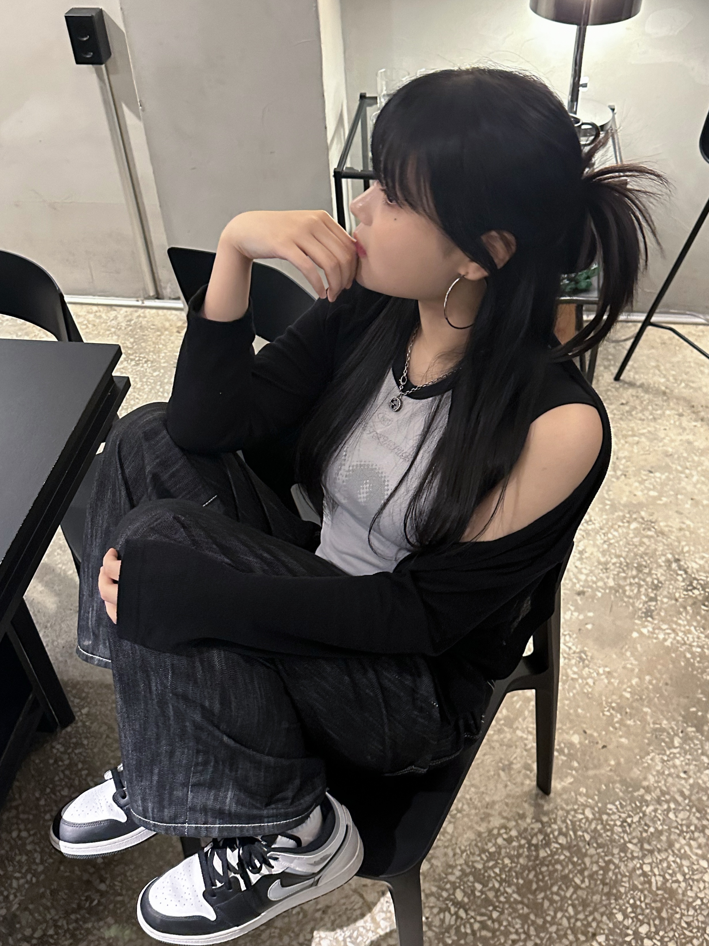 Jordan 1 Mid White Shadow 착용 스타일
