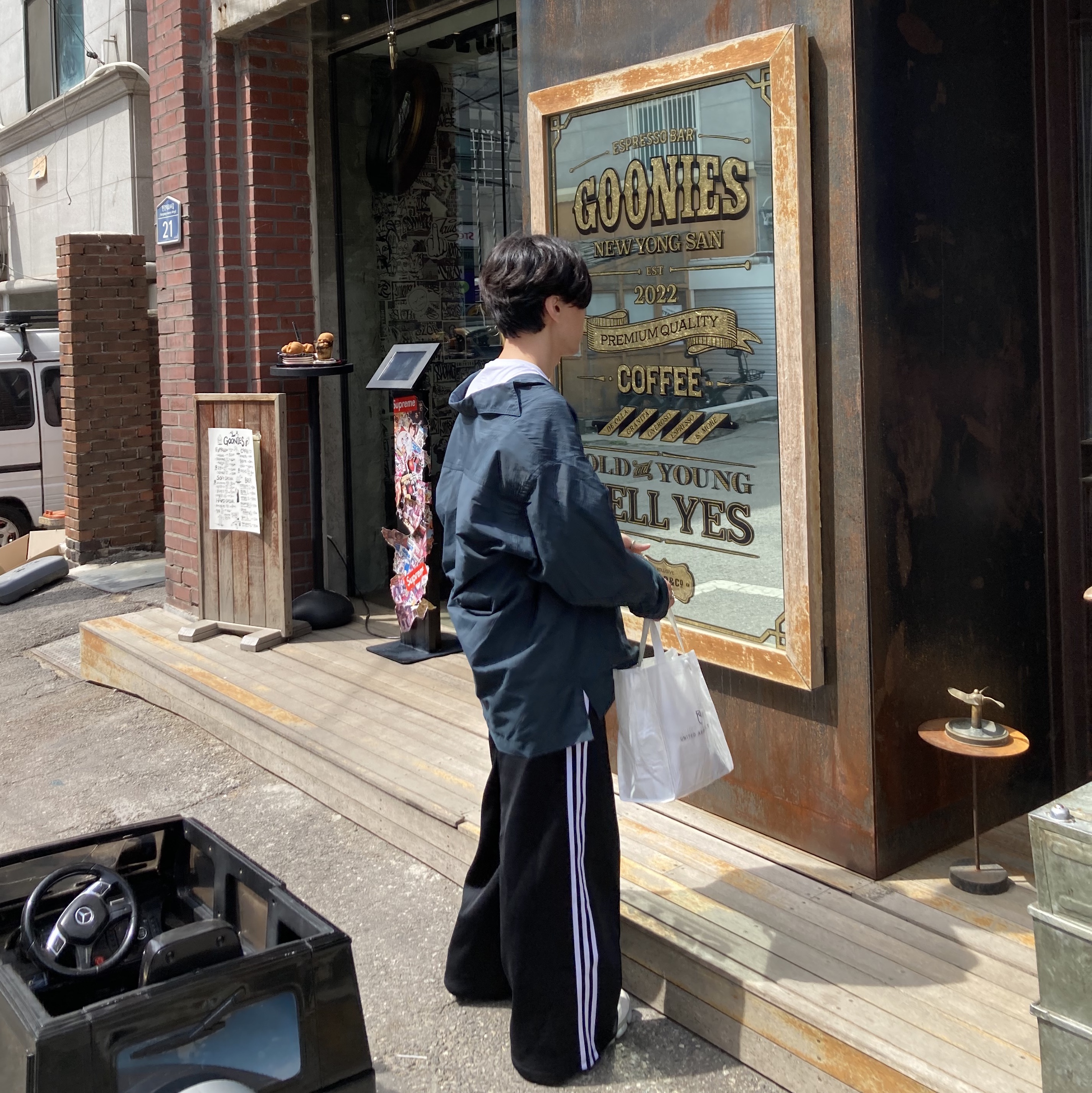 Adidas x OAMC Type O-6 Grey 착용 스타일