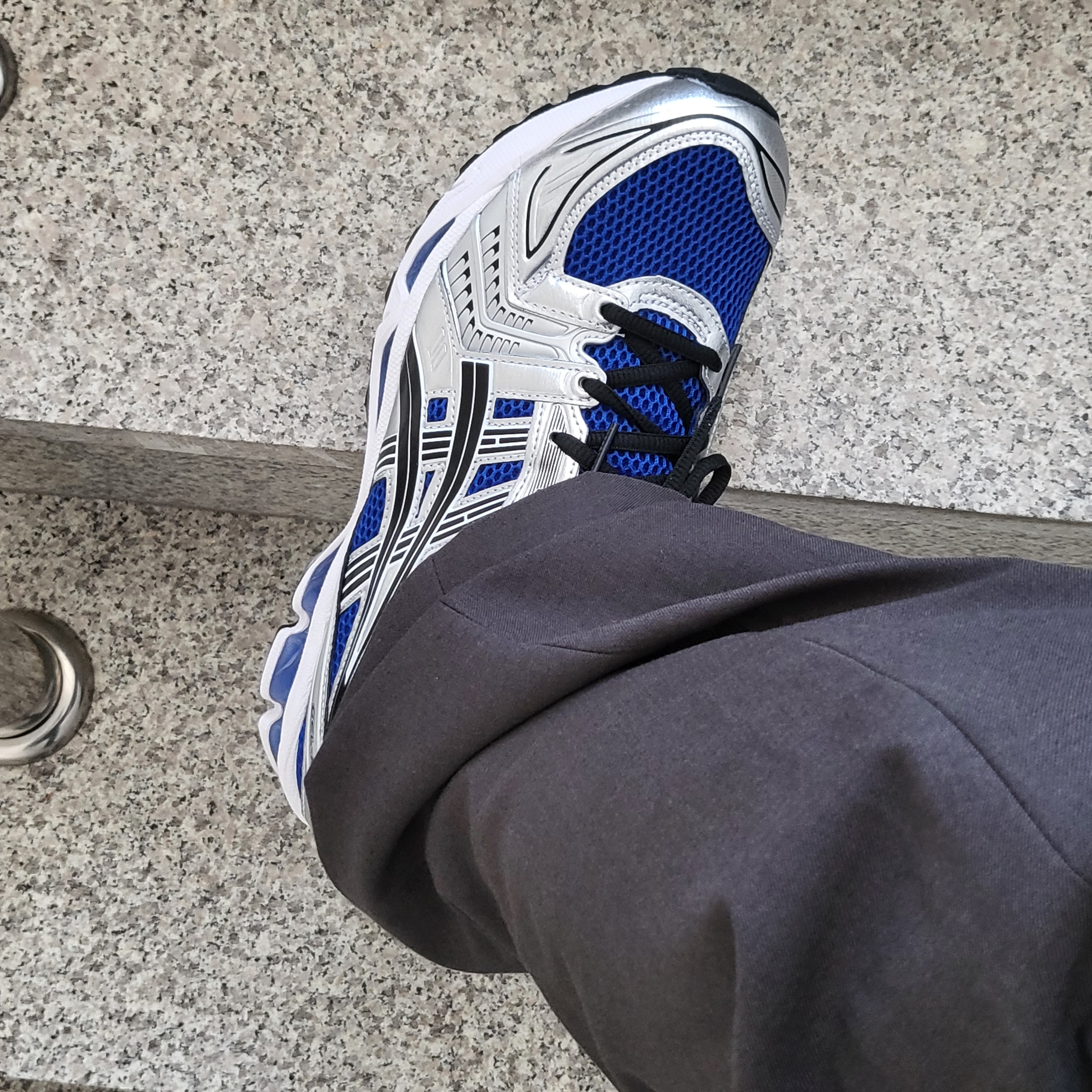 Asics Gel-Kayano 14 Monaco Blue Black 착용 스타일