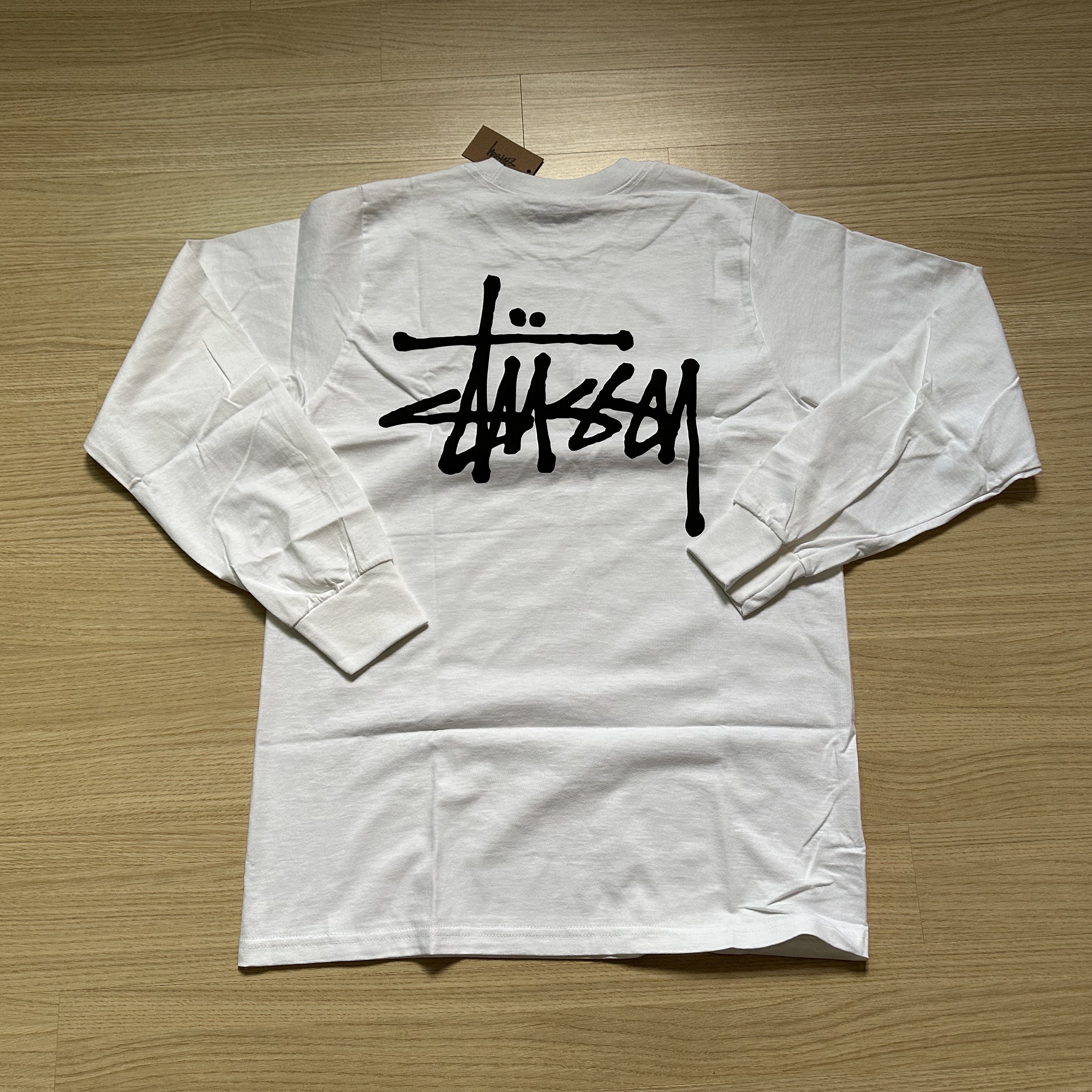 Stussy Basic Stussy LS T-Shirt White 2023 착용 스타일 - 2