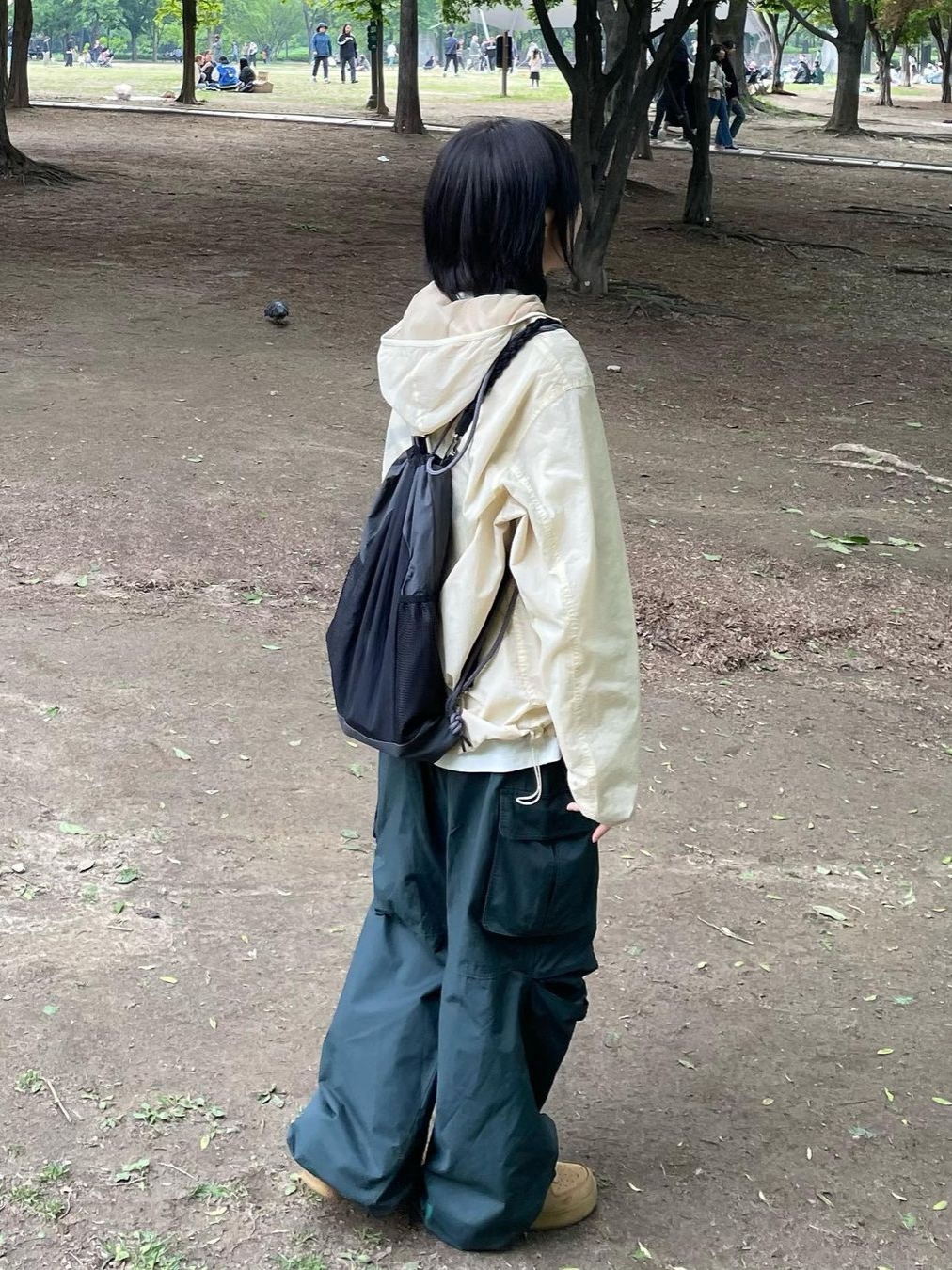 Art Of Field Back Printed Packable Jacket Light Yellow 착용 스타일 - 2