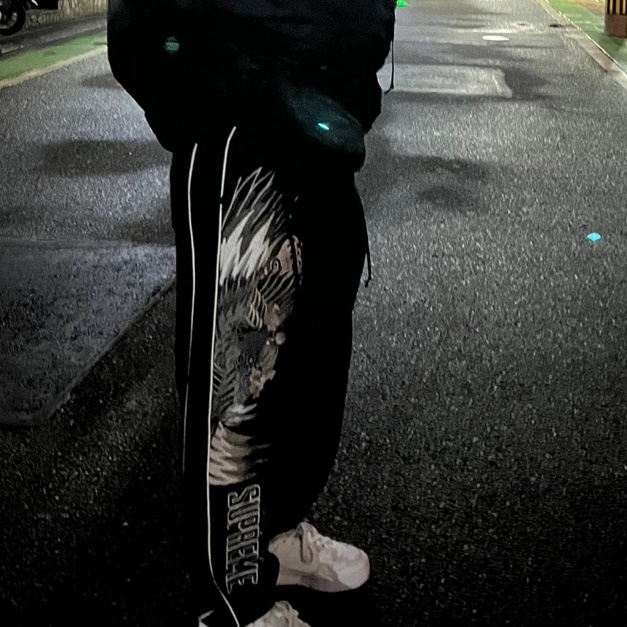 Supreme Falcon Sweatpants Black - 23SS 착용 스타일