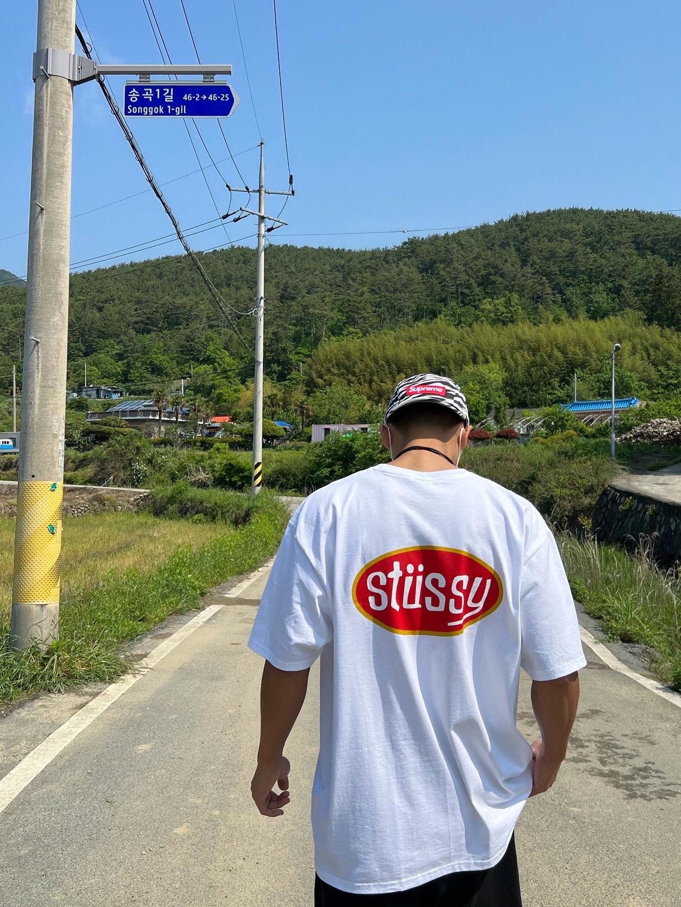Stussy Pitstop T-Shirt White, Our Legacy Ladon Leather Keychain Black 착용 스타일 - 4
