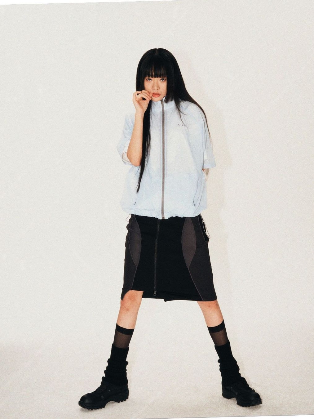 Art of Field Unbalanced Midi Skirt Black, Art of Field Packable Short Sleeved Half Jacket Ice 착용 스타일 - 1