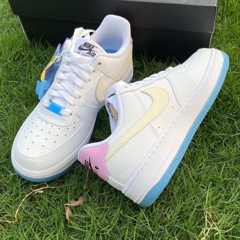 (W) Nike Air Force 1 '07 LX Photochromic 착용 스타일 - 1