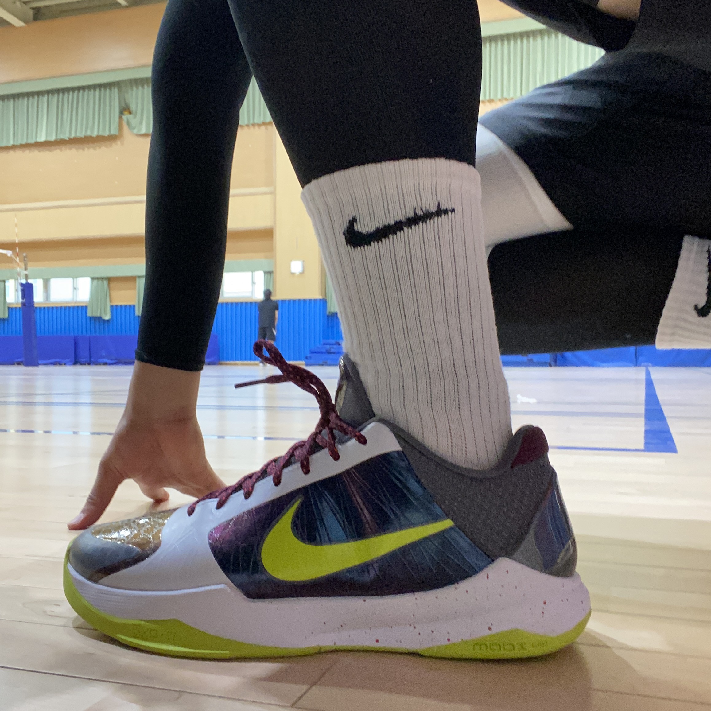 Nike Kobe 5 Protro Chaos 착용 스타일 - 4