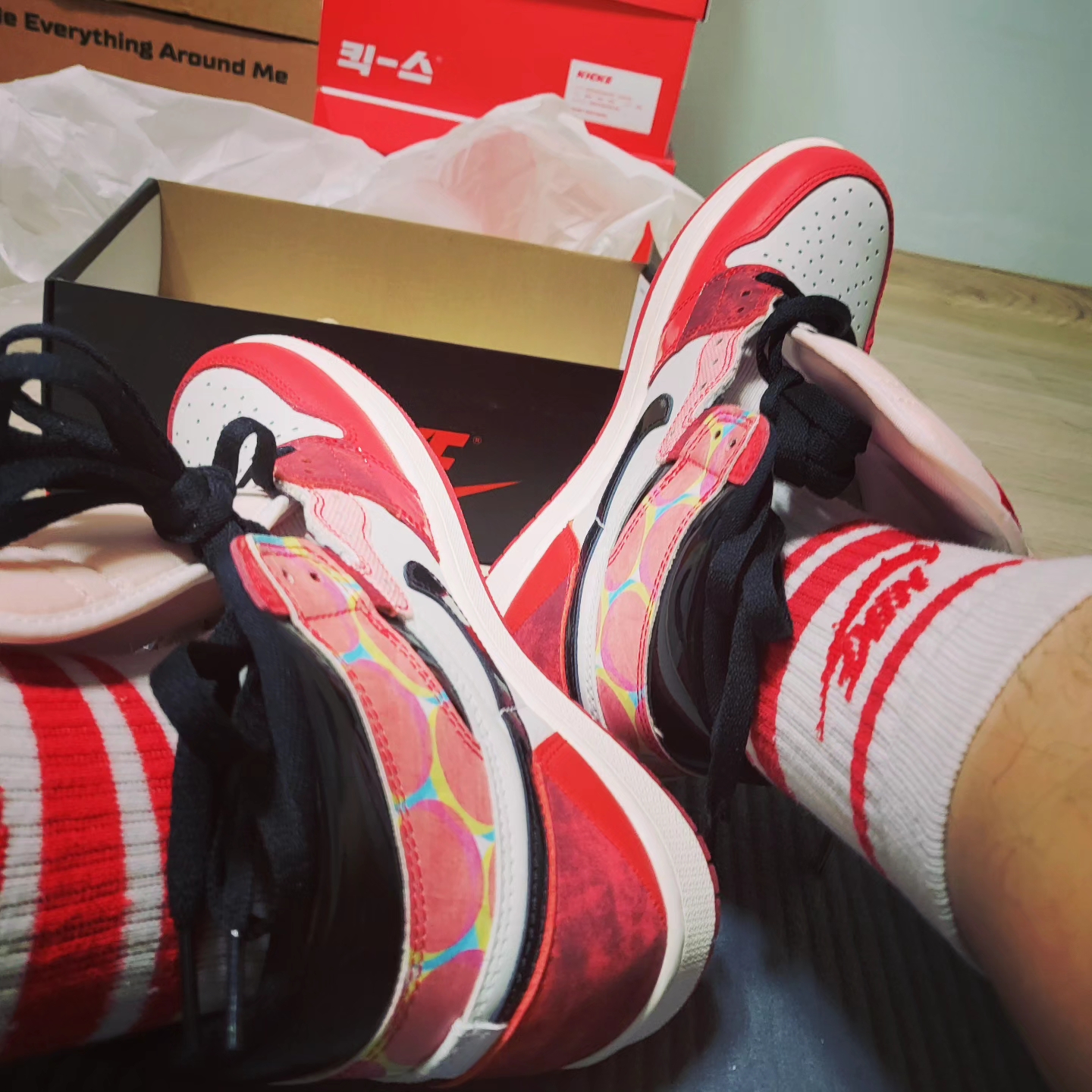 Jordan 1 Retro High Spider-Man Next Chapter 착용 스타일 - 2