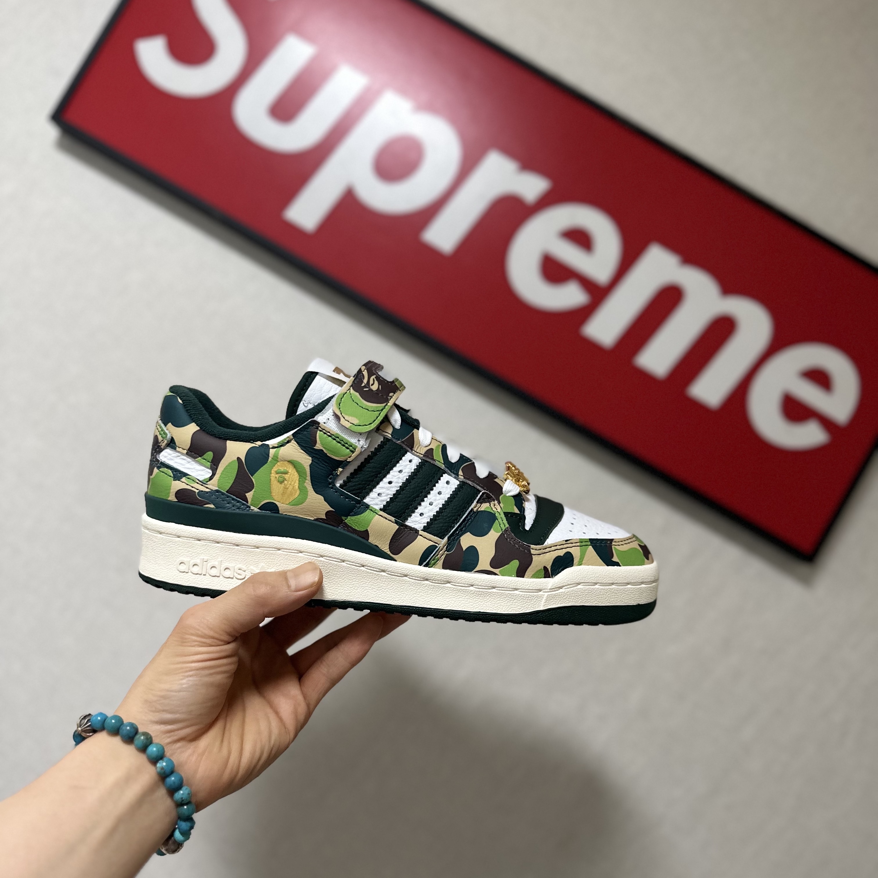 Adidas x BAPE Forum 84 Low Green Camo 착용 스타일