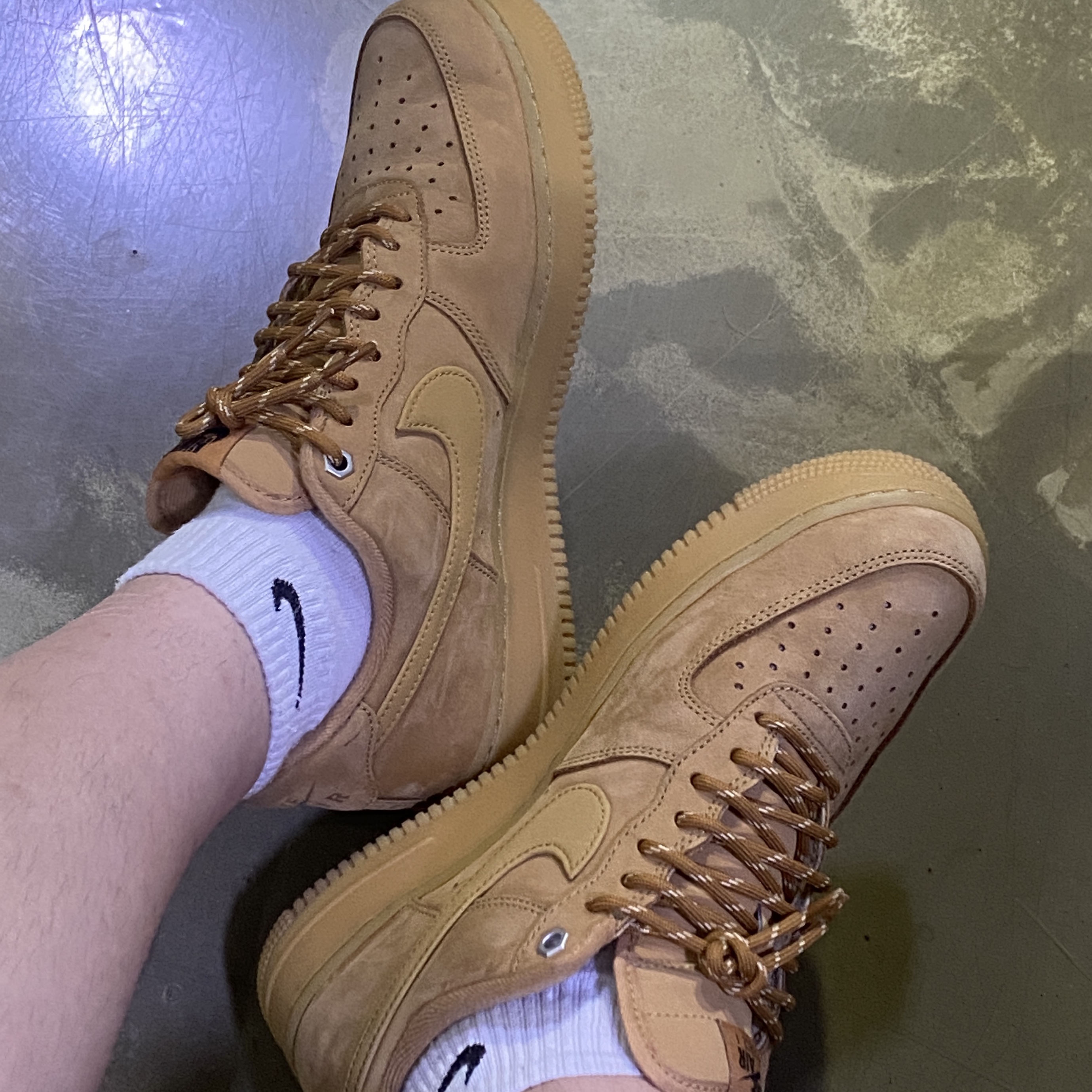 Nike Air Force 1 '07 WB Flax 착용 스타일